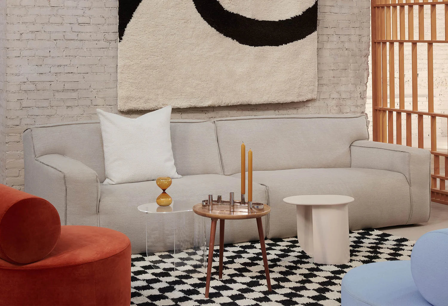 PLATEAU Black Side Table