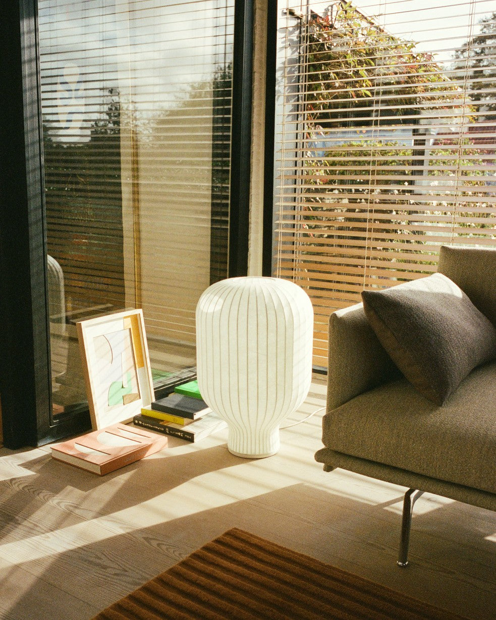 Sofa 3,5-osobowa OUTLINE tapicerowana