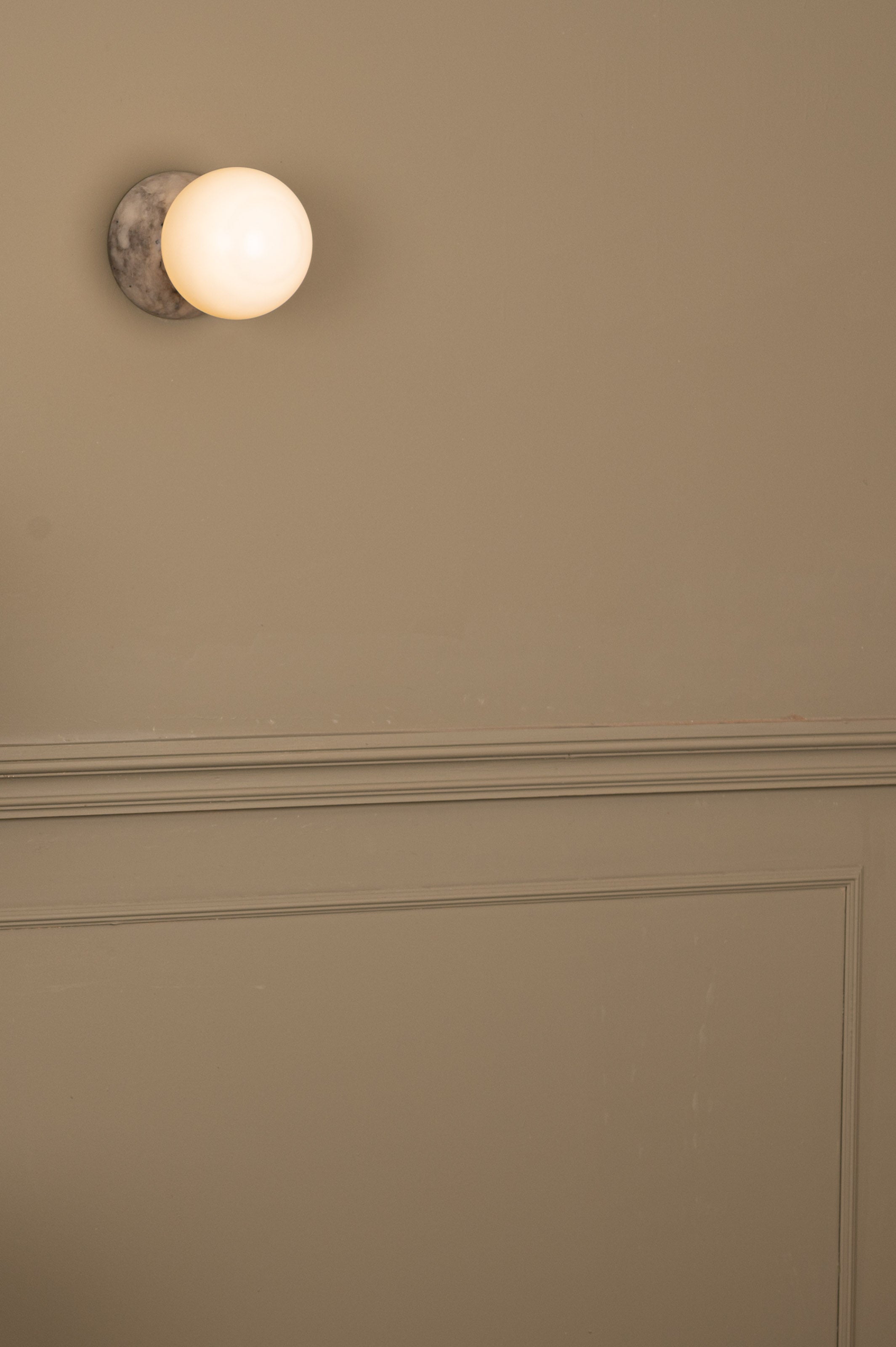 Kinkiet EKLIPSO ciemny beżowy alabaster