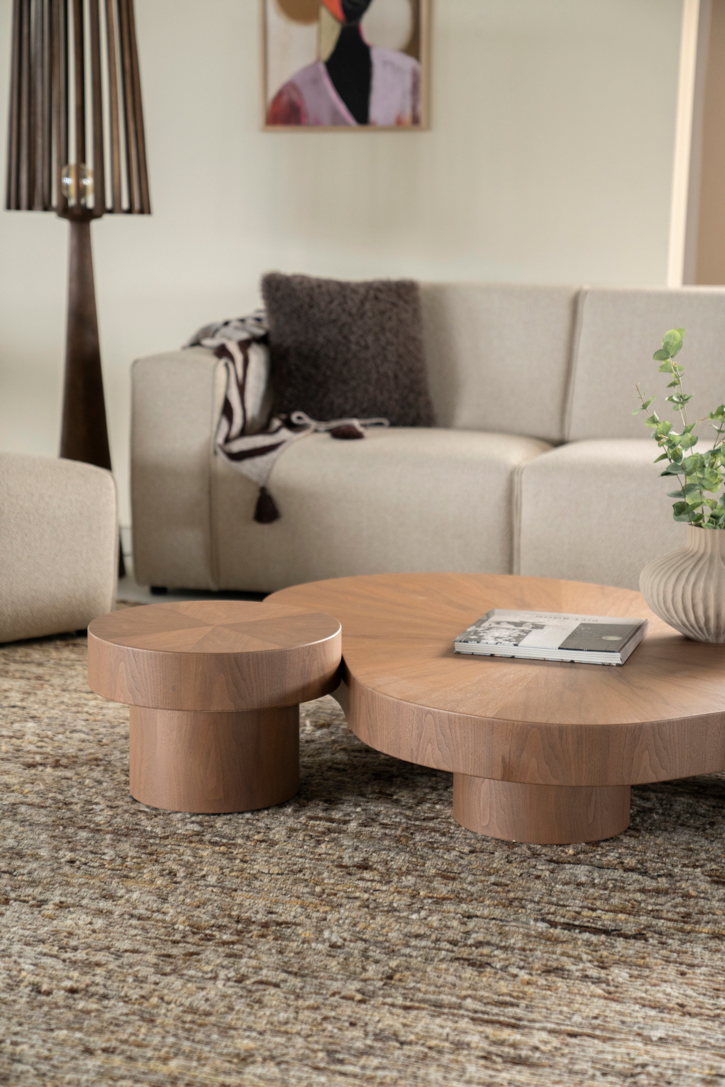 BOBBIE Side Table Walnut Veneer