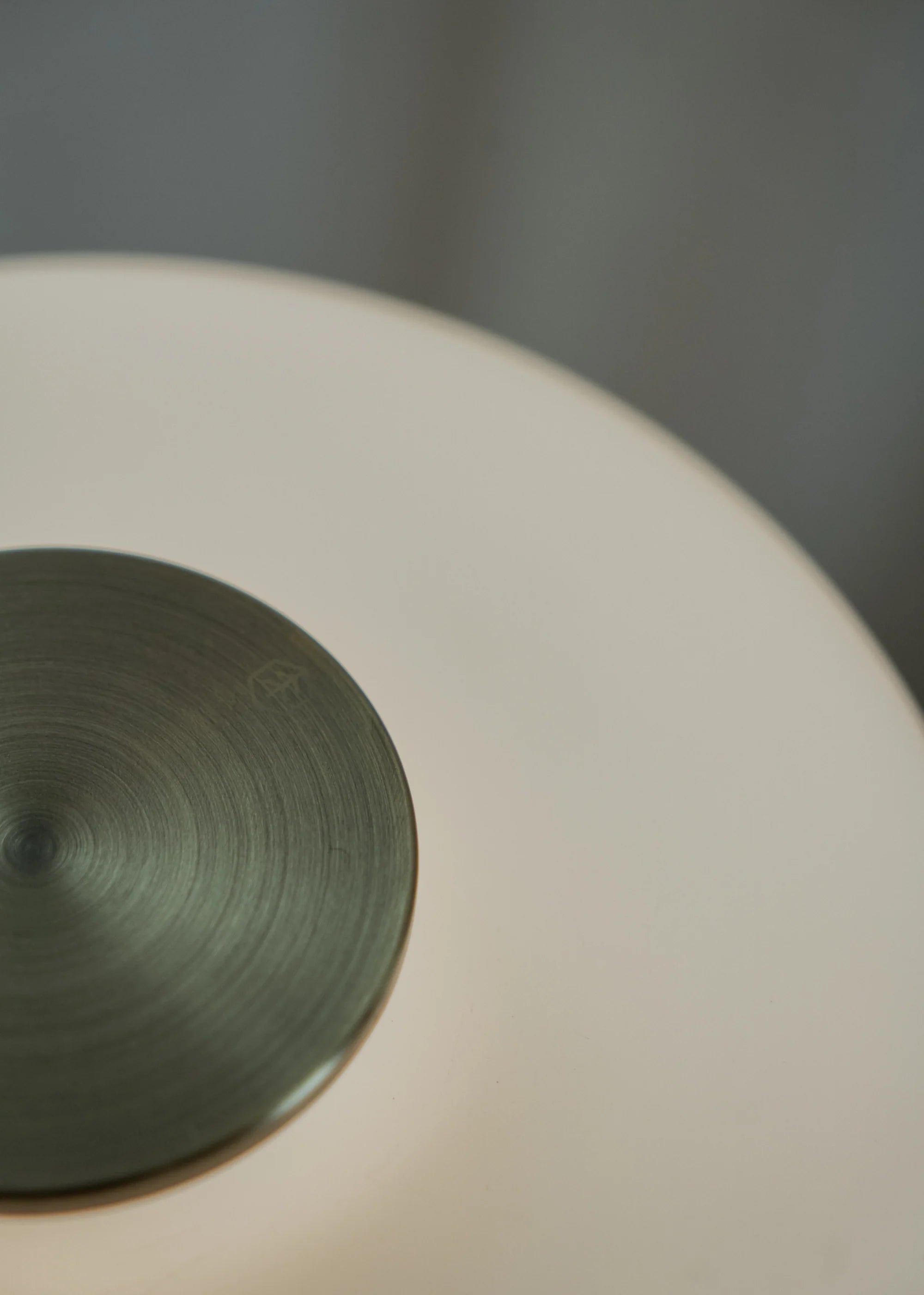 Lampa stołowa FONTE biały marmur