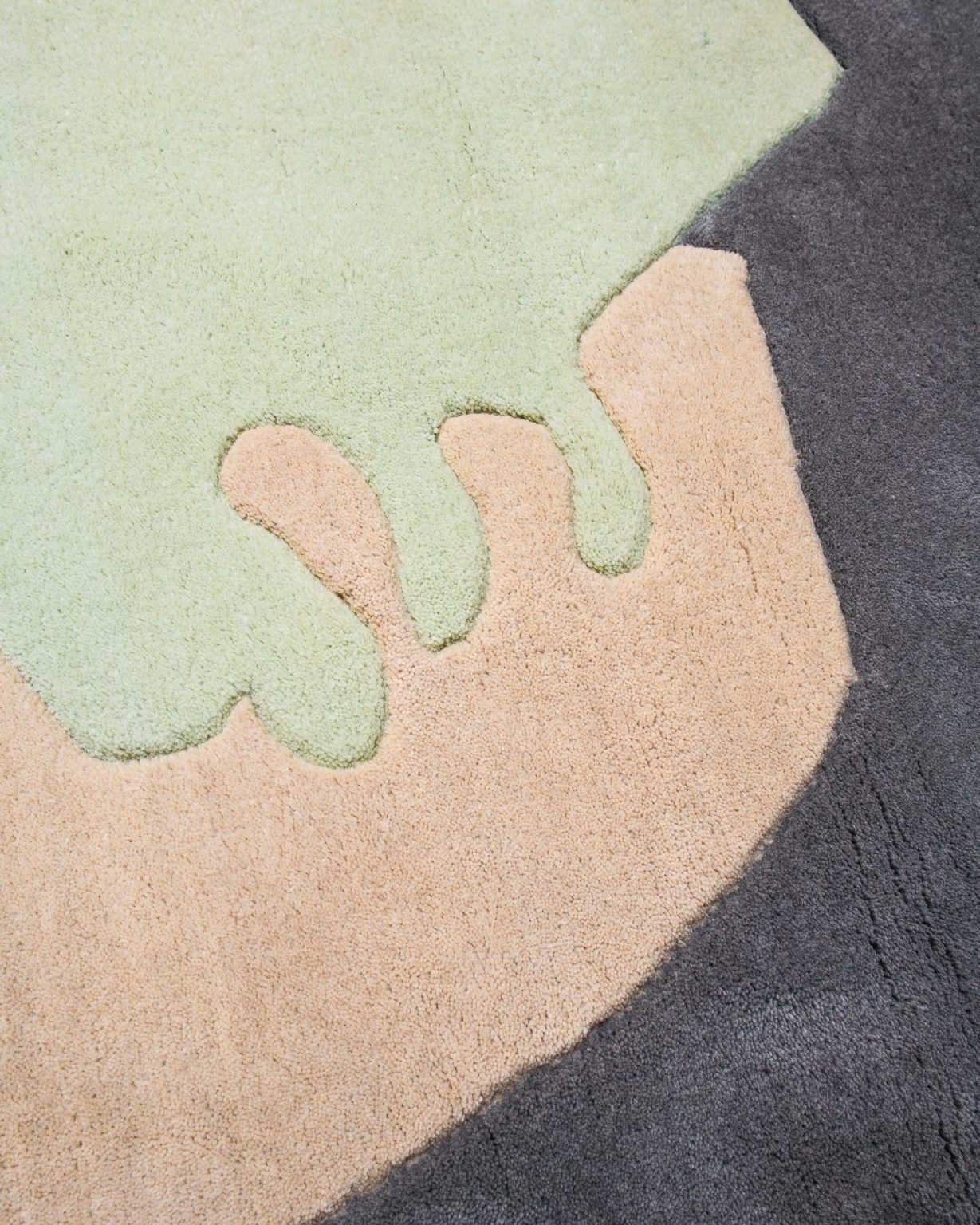 Dywan dekoracyjny asymetryczny FUSION zielony z szarym