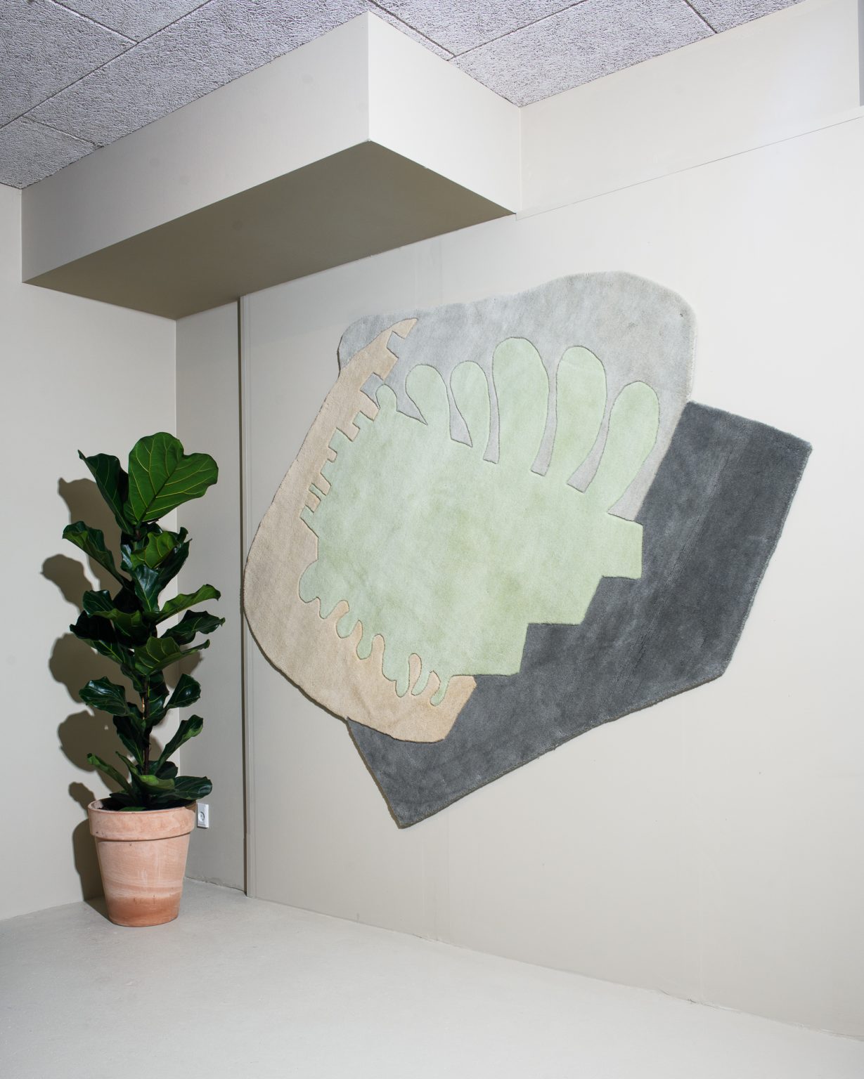 Dywan dekoracyjny asymetryczny FUSION zielony z szarym