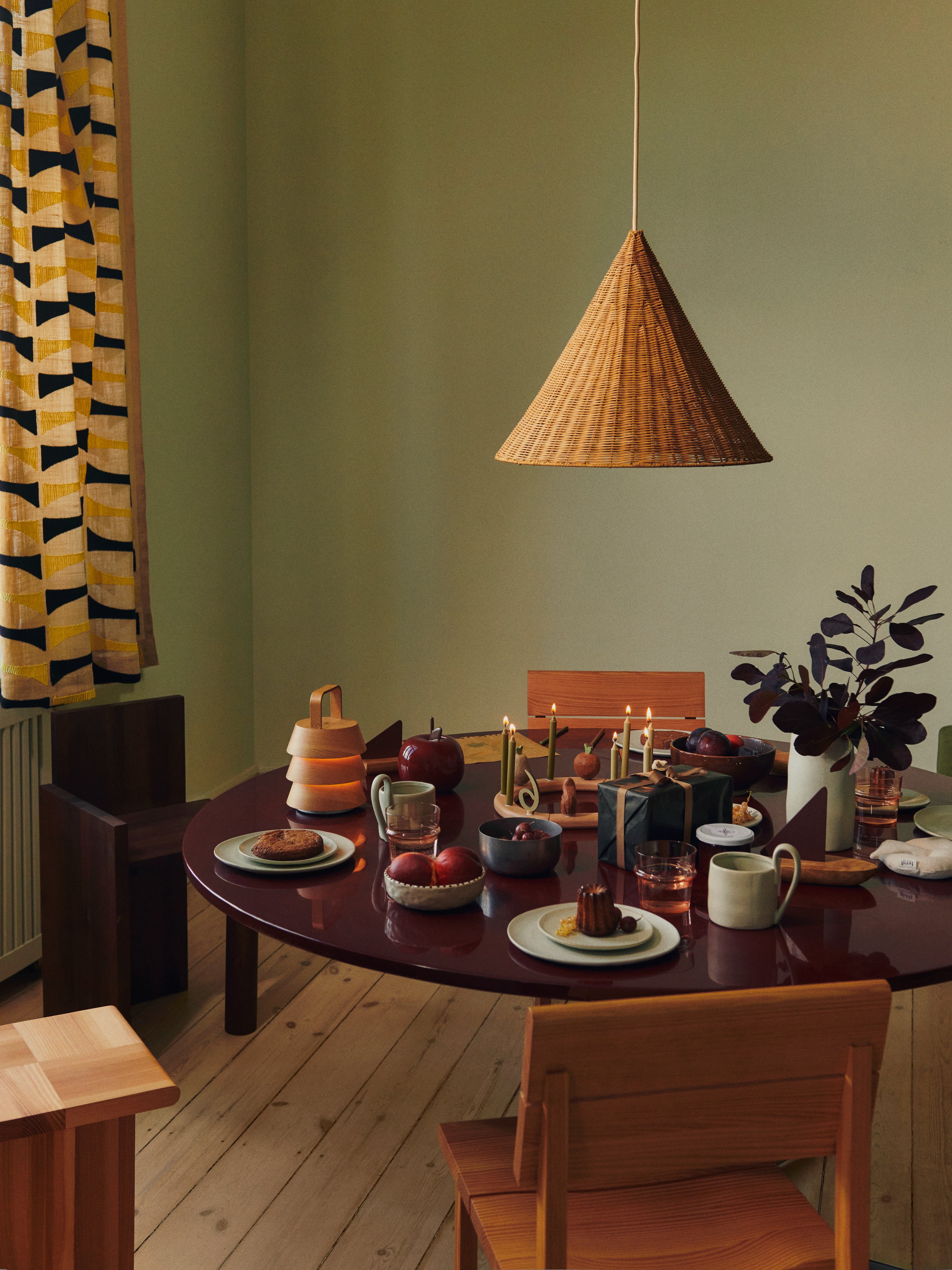 Skarbonka APPLE czerwony