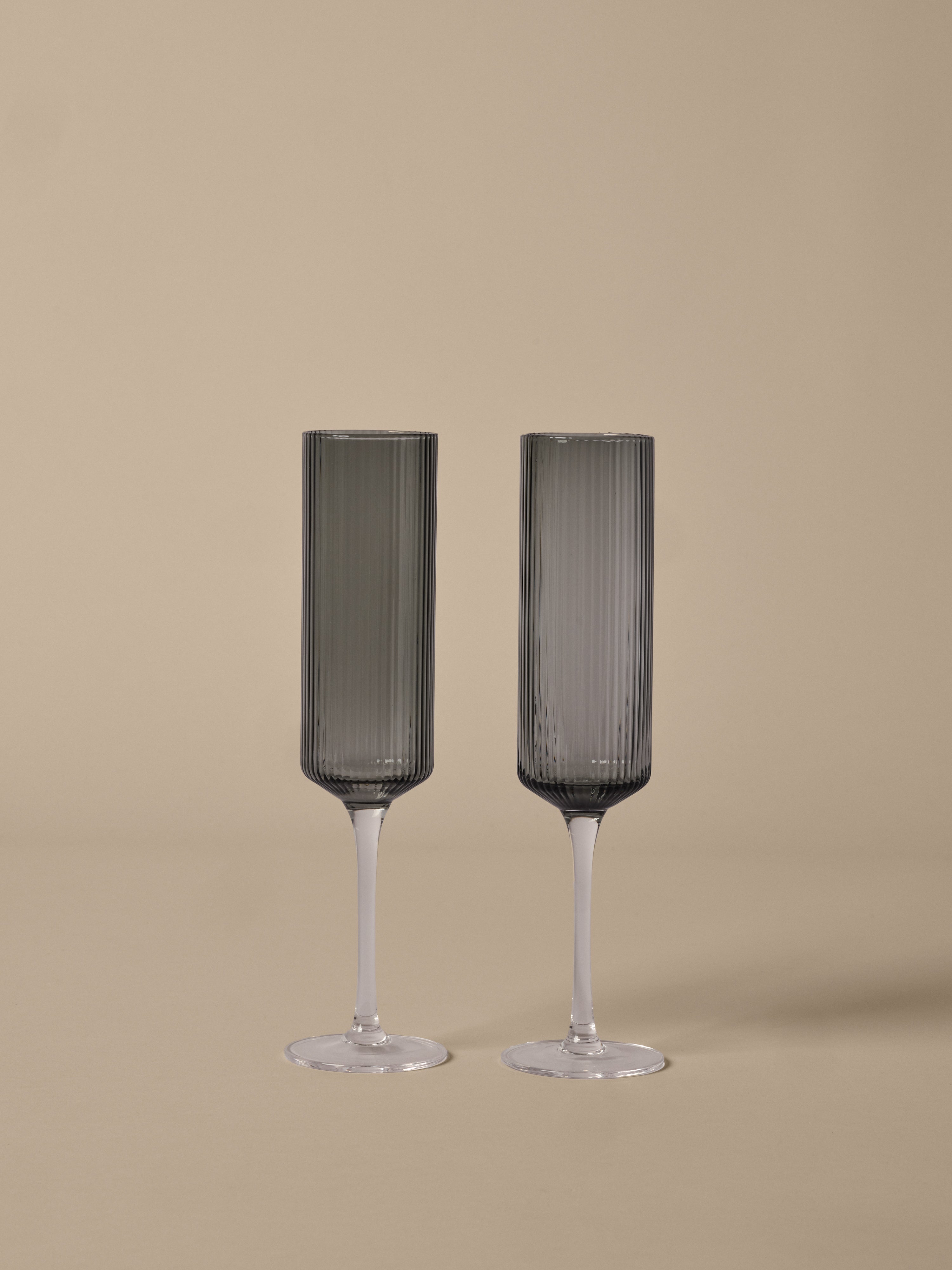 Zestaw kieliszków do szampana RIPPLE FLUTES dymione szkło