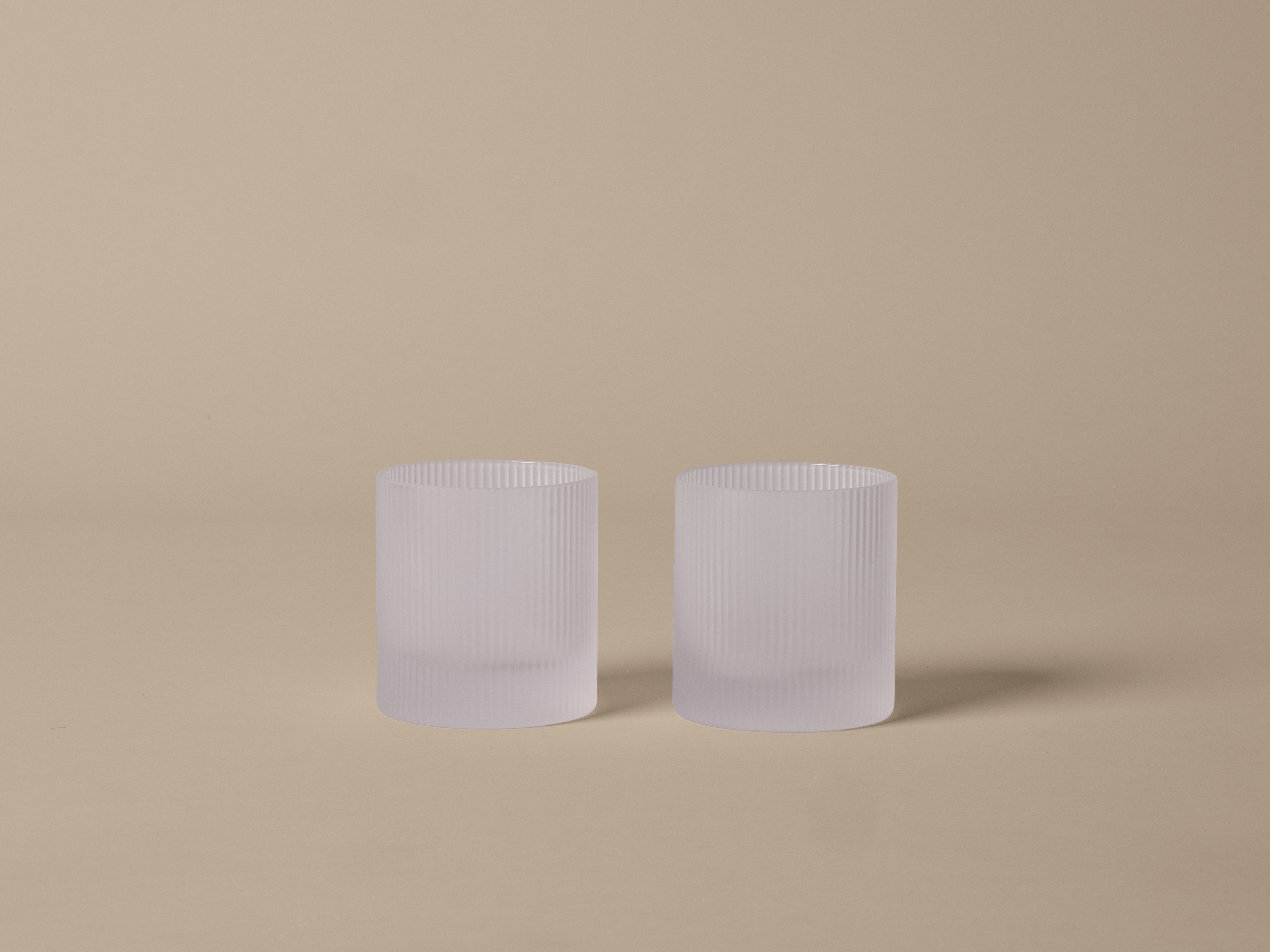 Set von Gläsern RIPPLE weißes Glas