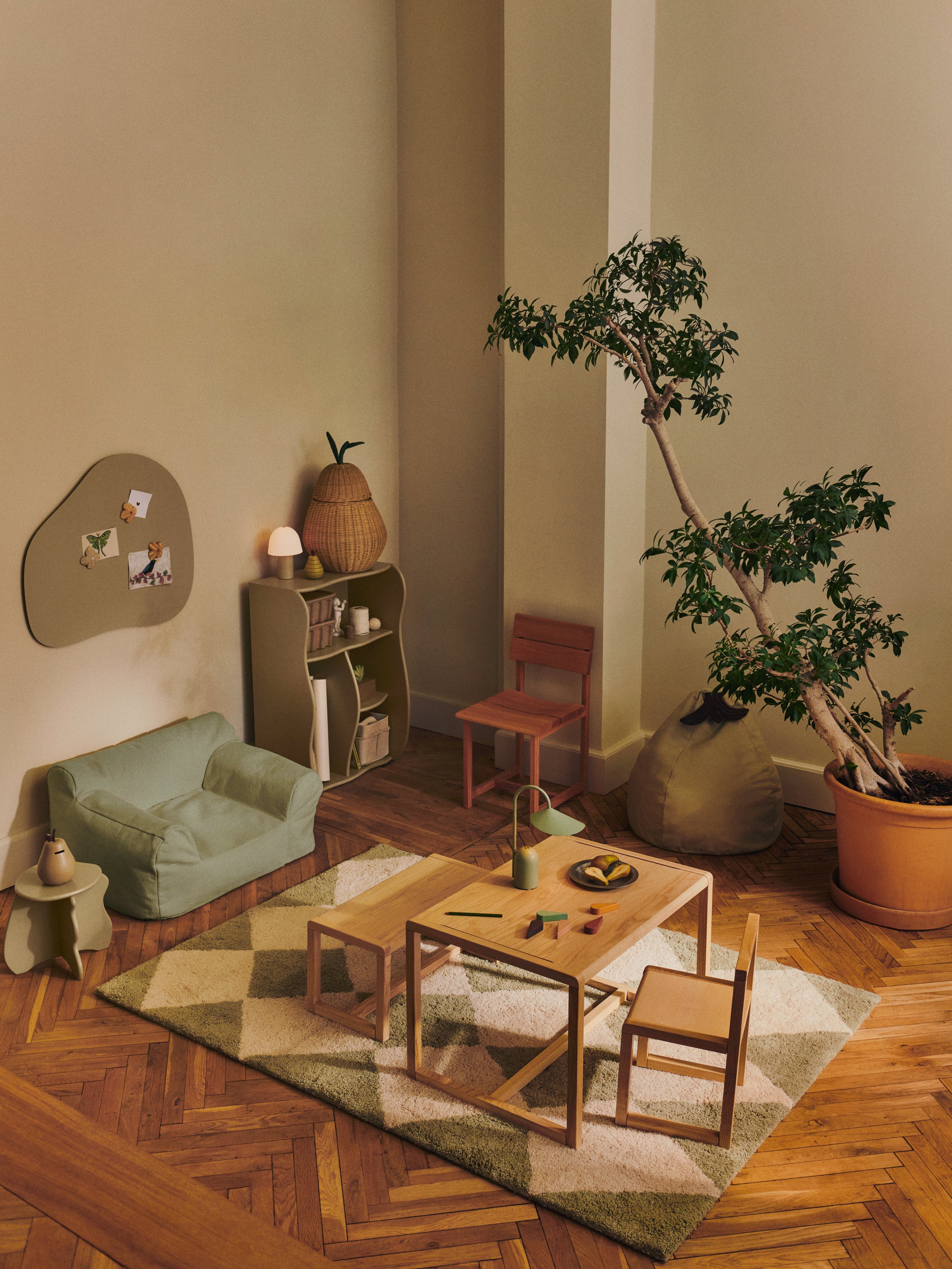 TILT rug green with sand