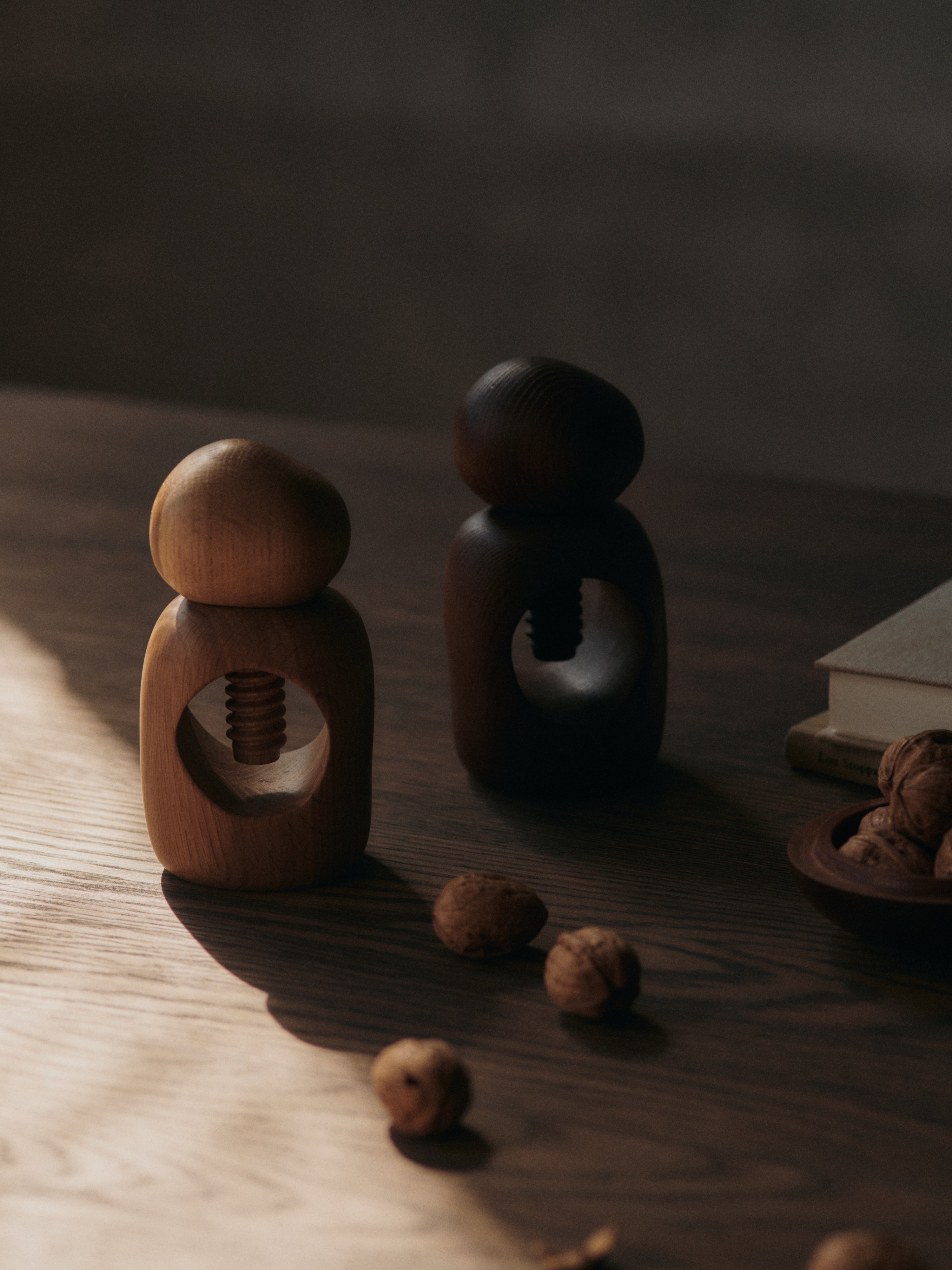 Nussknacker CAIRN aus Eichenholz