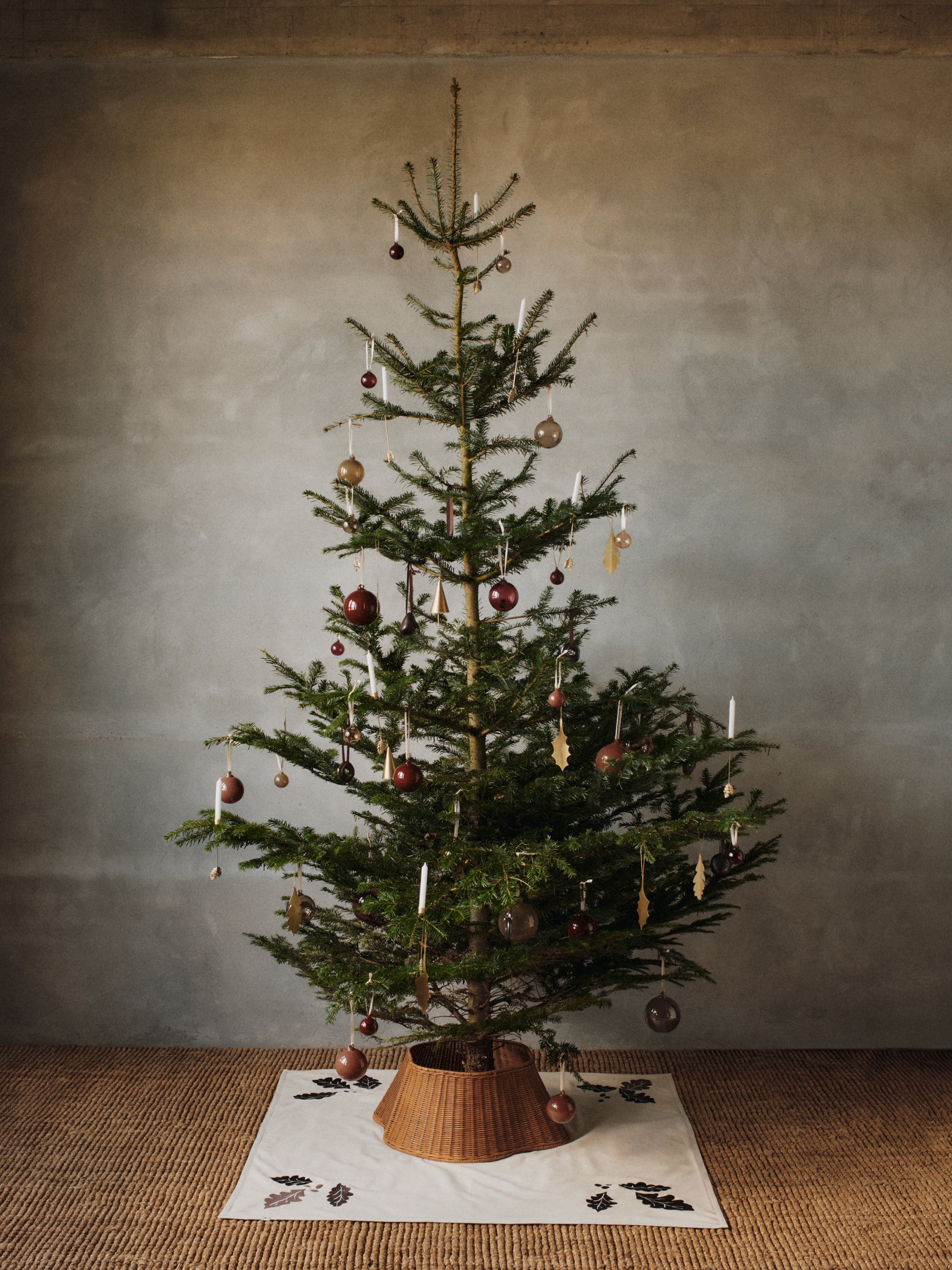 Dekorationsset für den Weihnachtsbaum EICHELBLATT aus Messing