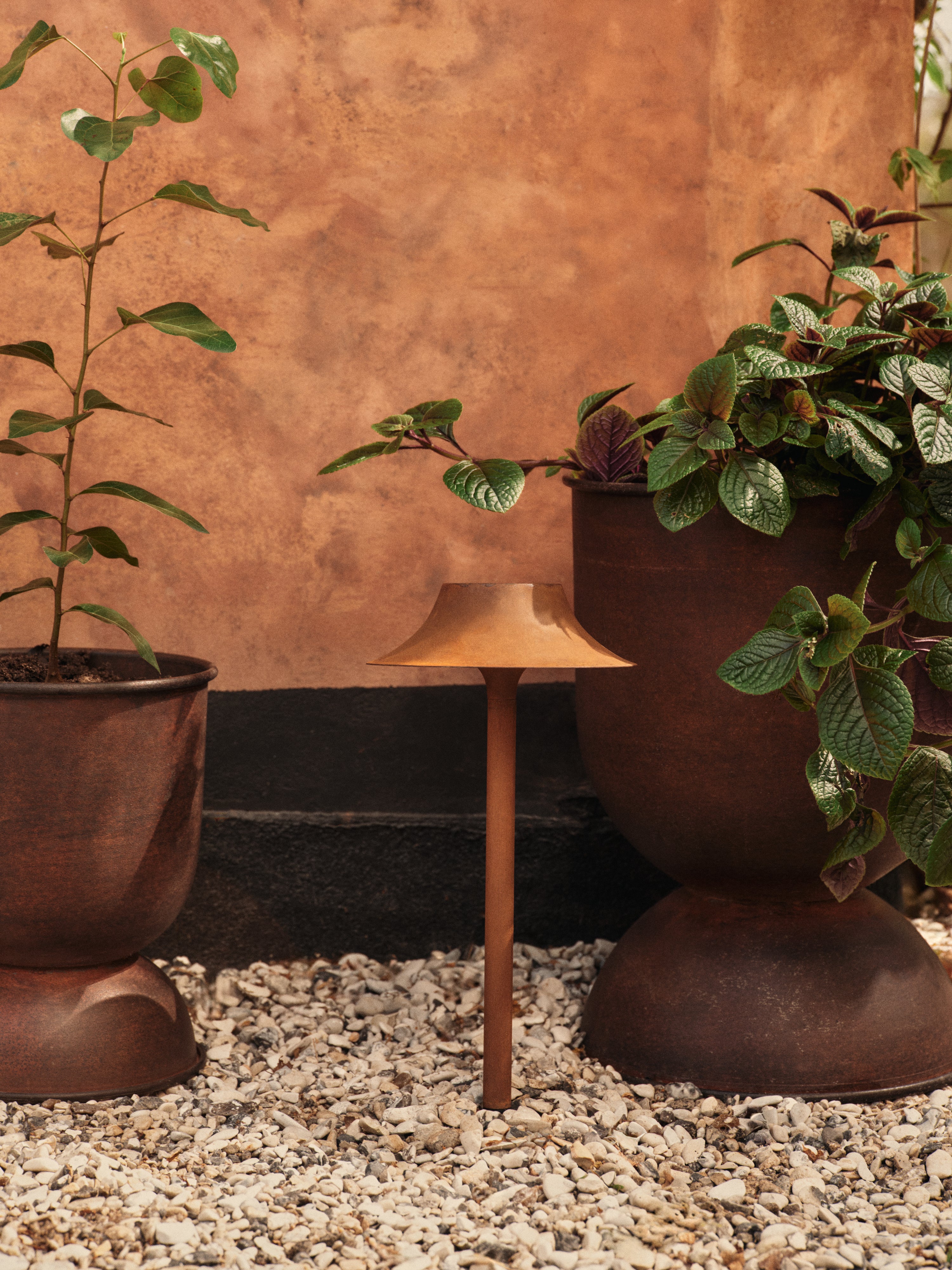 Hourglass Planter Rusty Brown