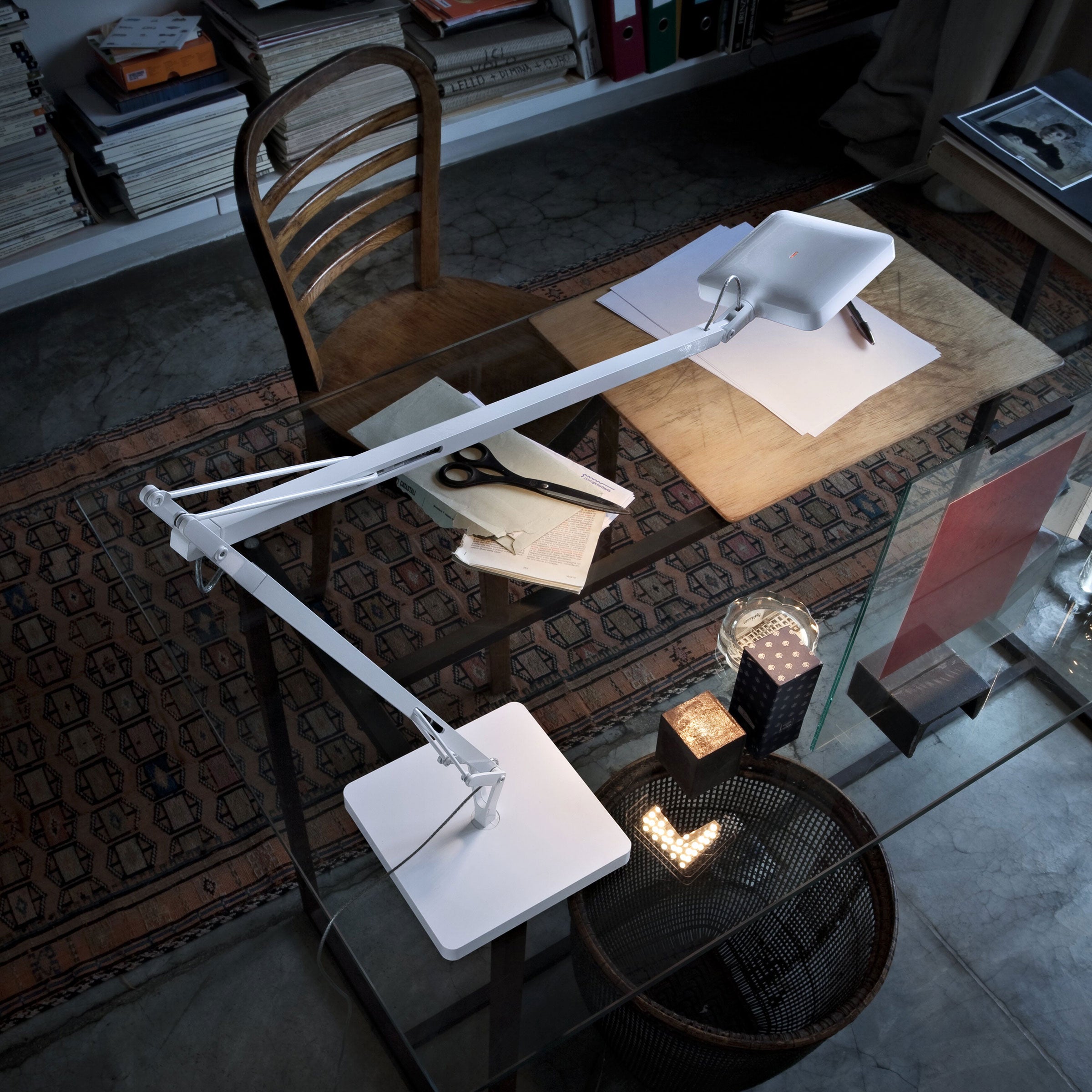 KELVIN LED BASE Desk Lamp White