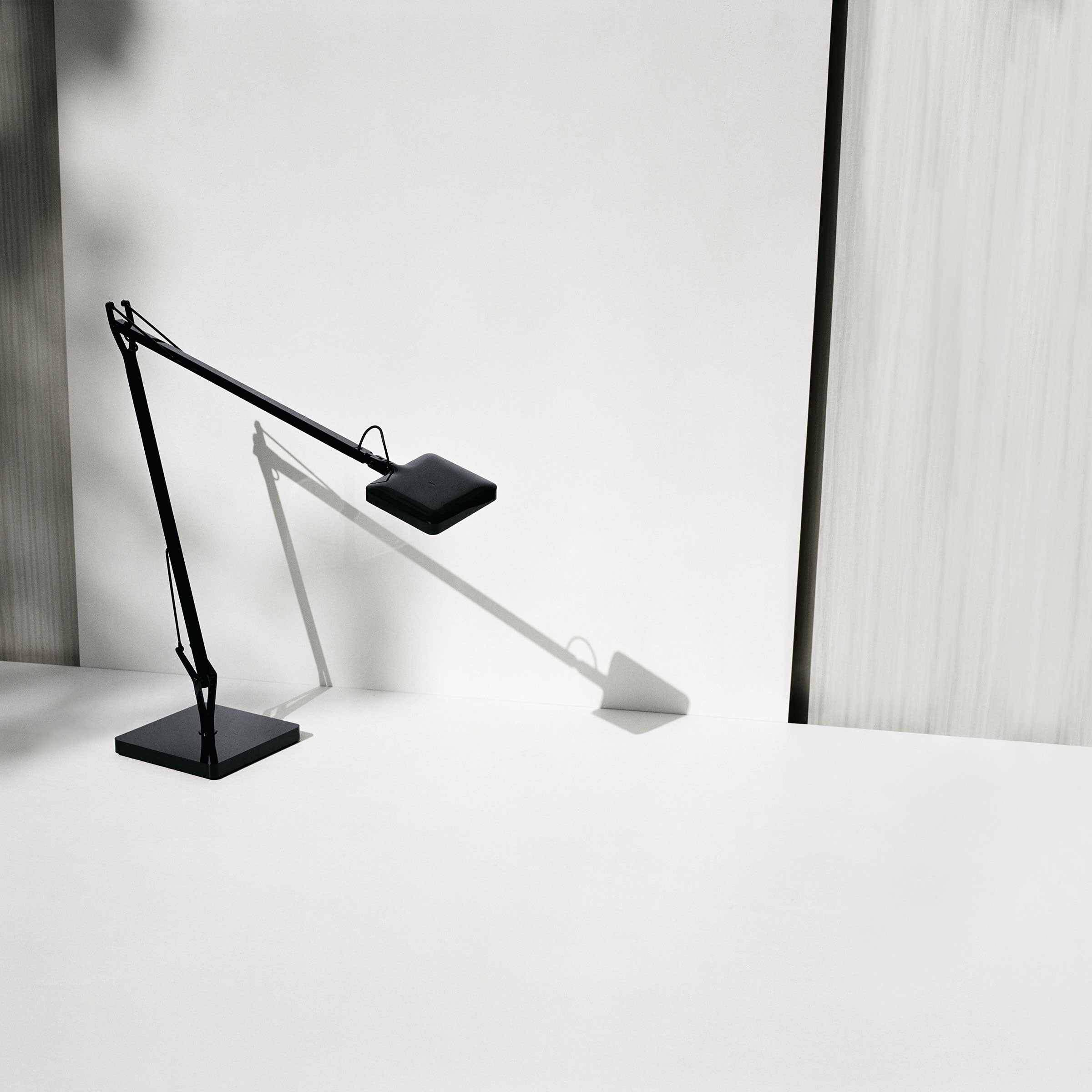 Lampa biurkowa KELVIN LED BASE czarny