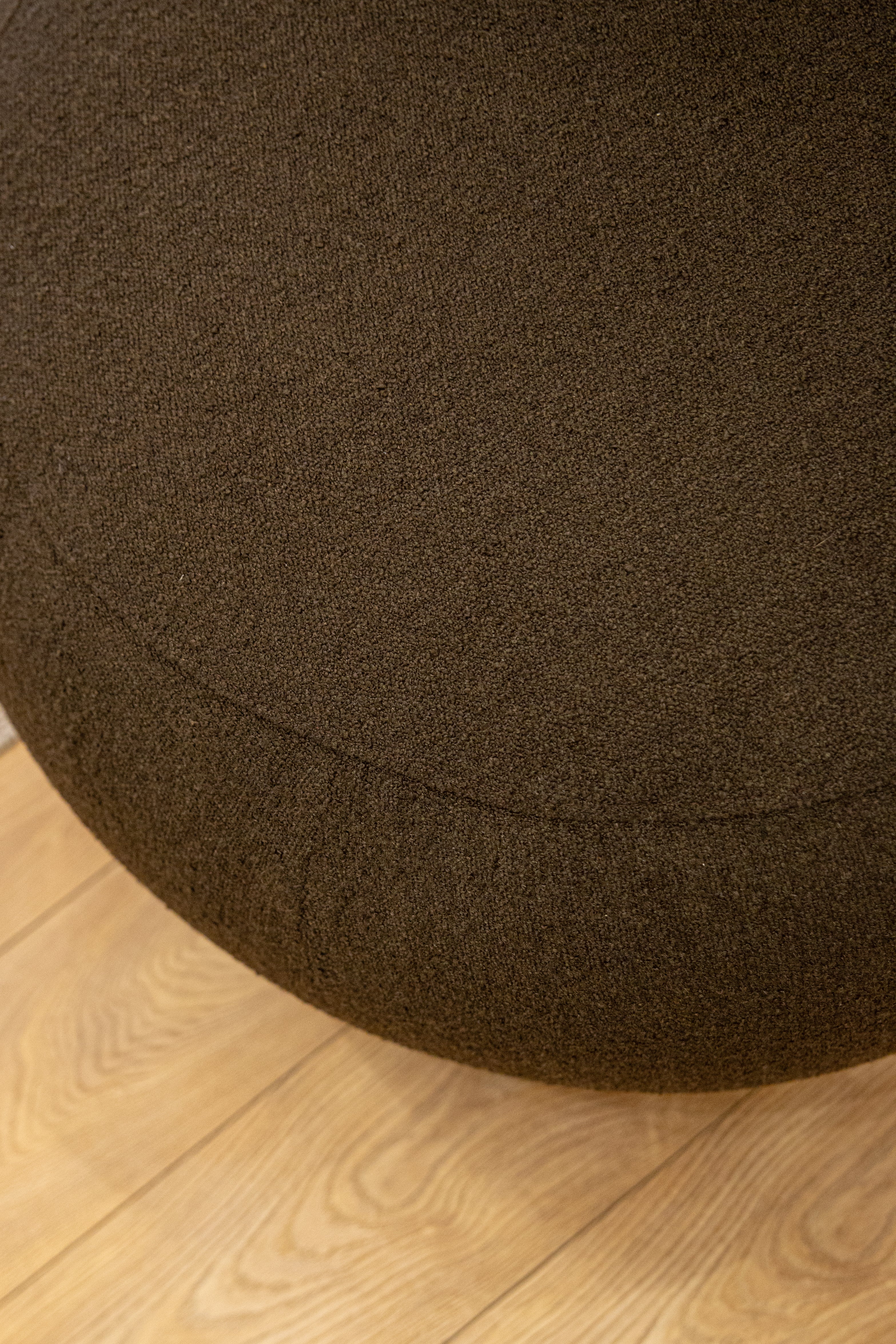 Drehstuhl MILO in schokoladenfarbener Boucle