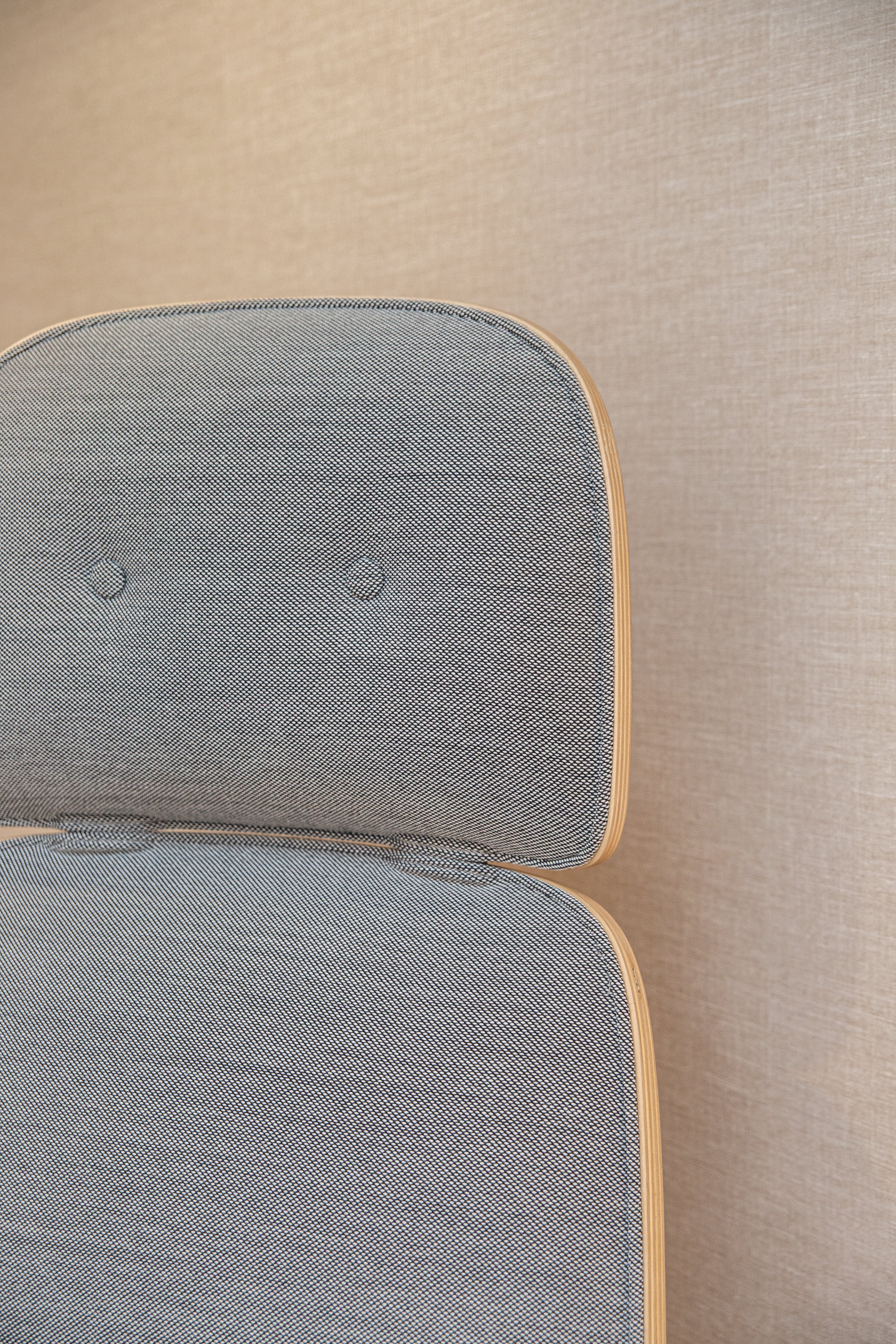 Fotel PAD HIGH SWIVEL aluminiowa podstawa - poekspozycyjny