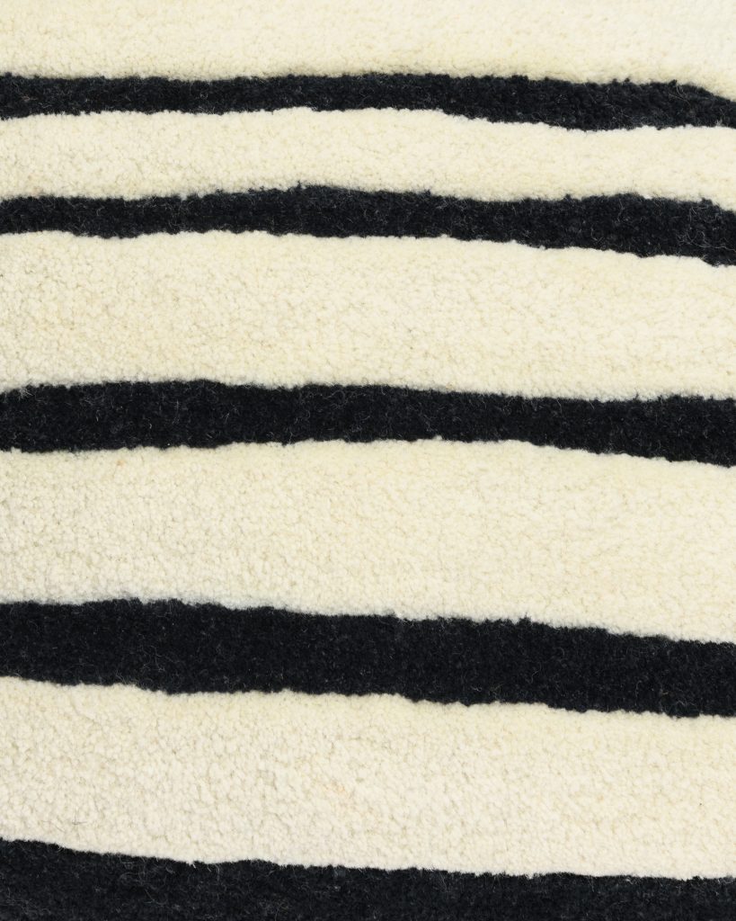 Dekokissen BONBON gebrochenes Weiß mit Schwarz