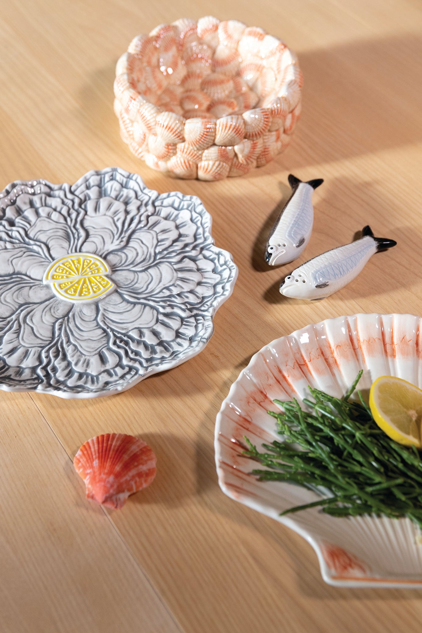 Gray OYSTER dessert plate with yellow