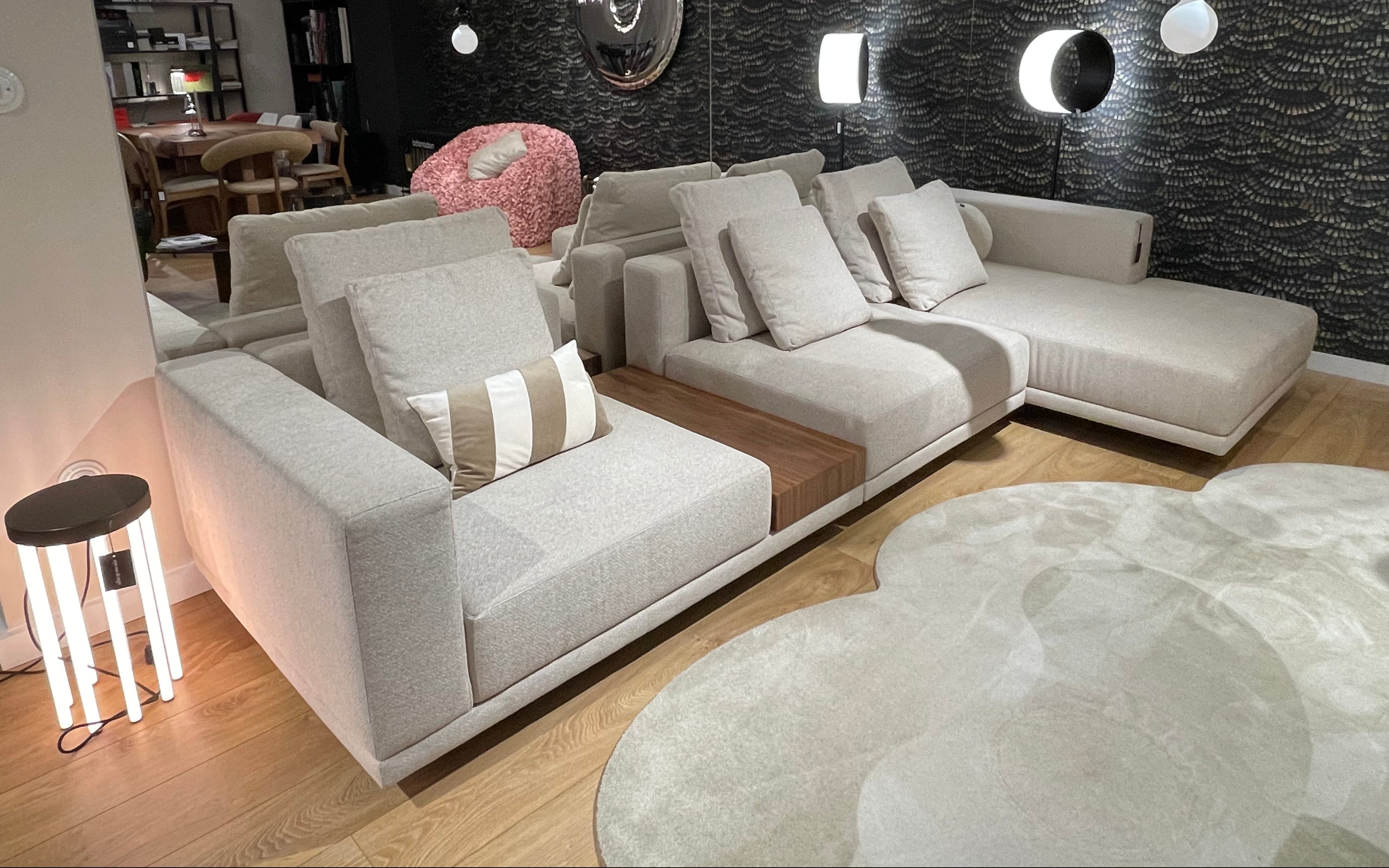 Sofa modułowa z półką prawostronna CLASSIC beżowy - poekspozycyjna
