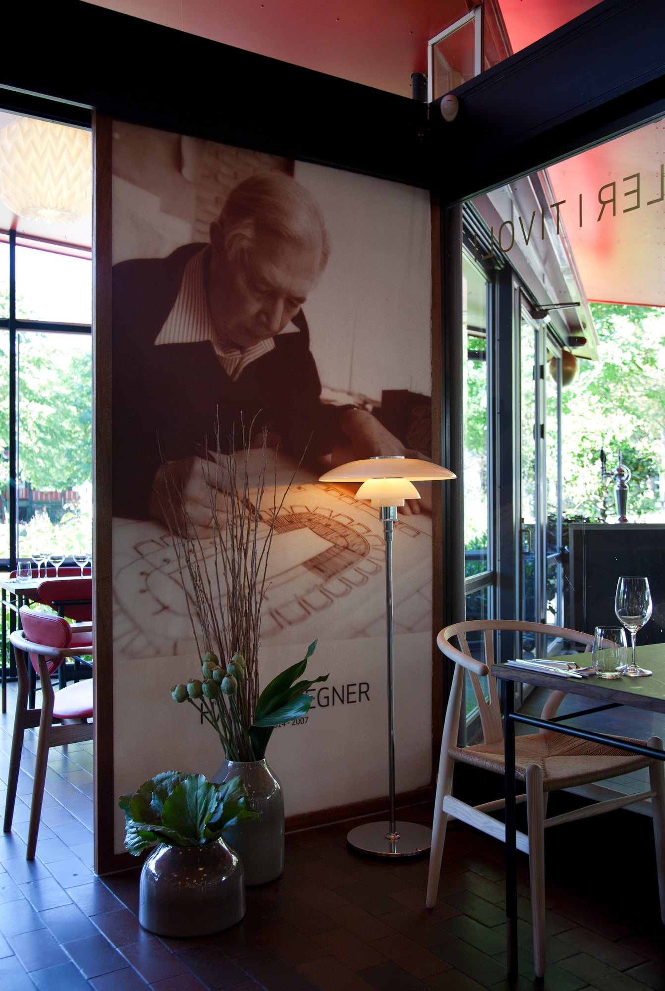 PH 4½-3½ white floor lamp with chrome base