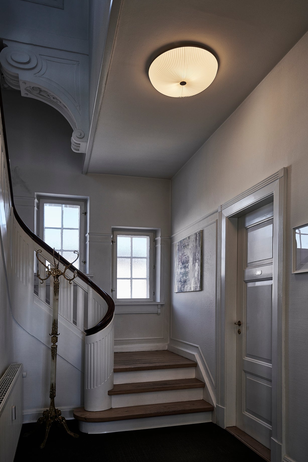 Lampa ścienna MODEL 235 LAMELLA biały ze złotym