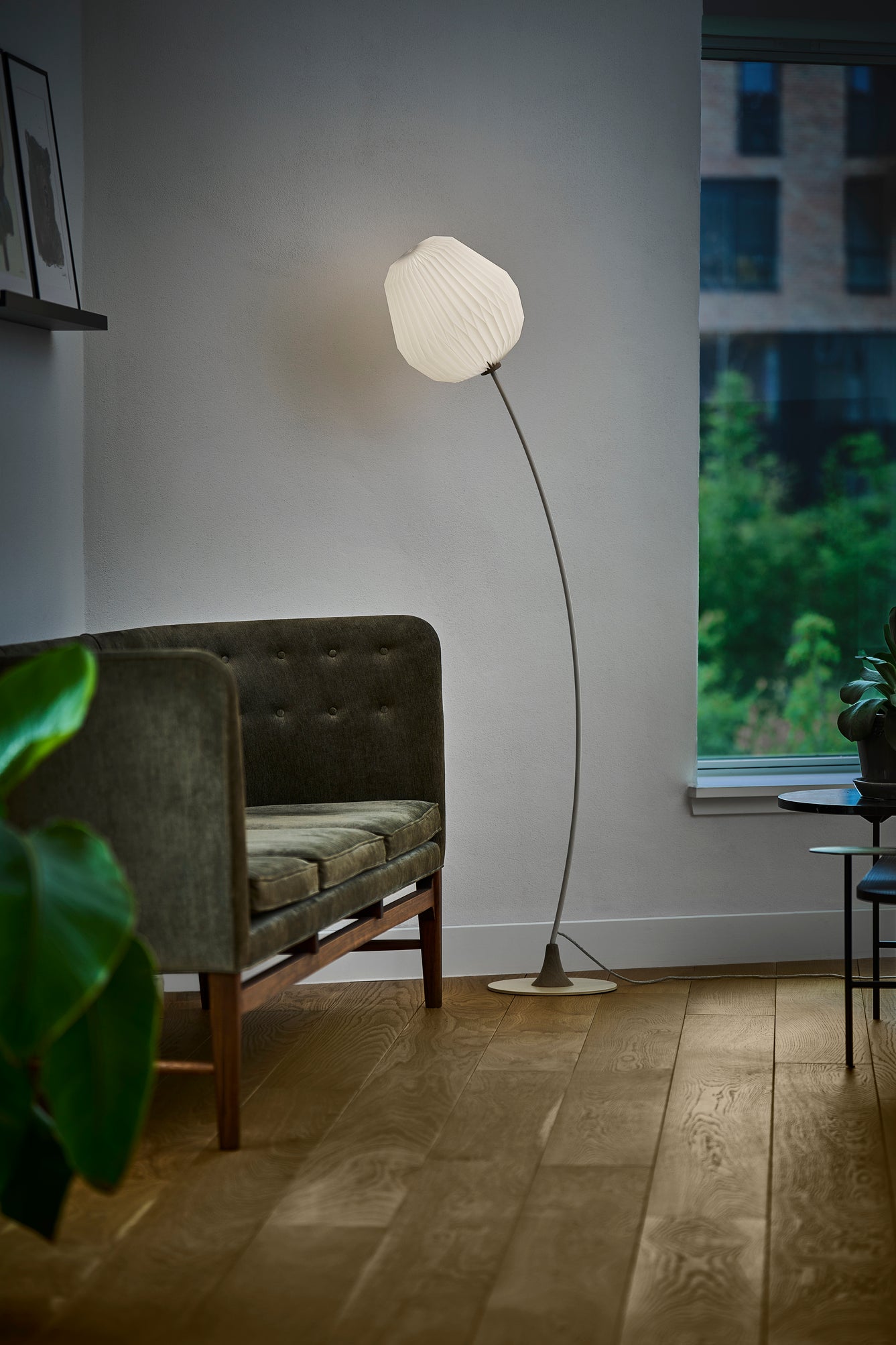 Lampa podłogowa MODEL 330 BOUQUET biały