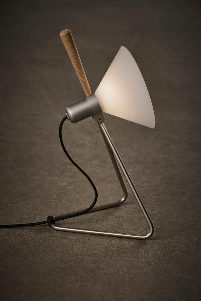Lampa stołowa MODEL 356 SPOT srebrny
