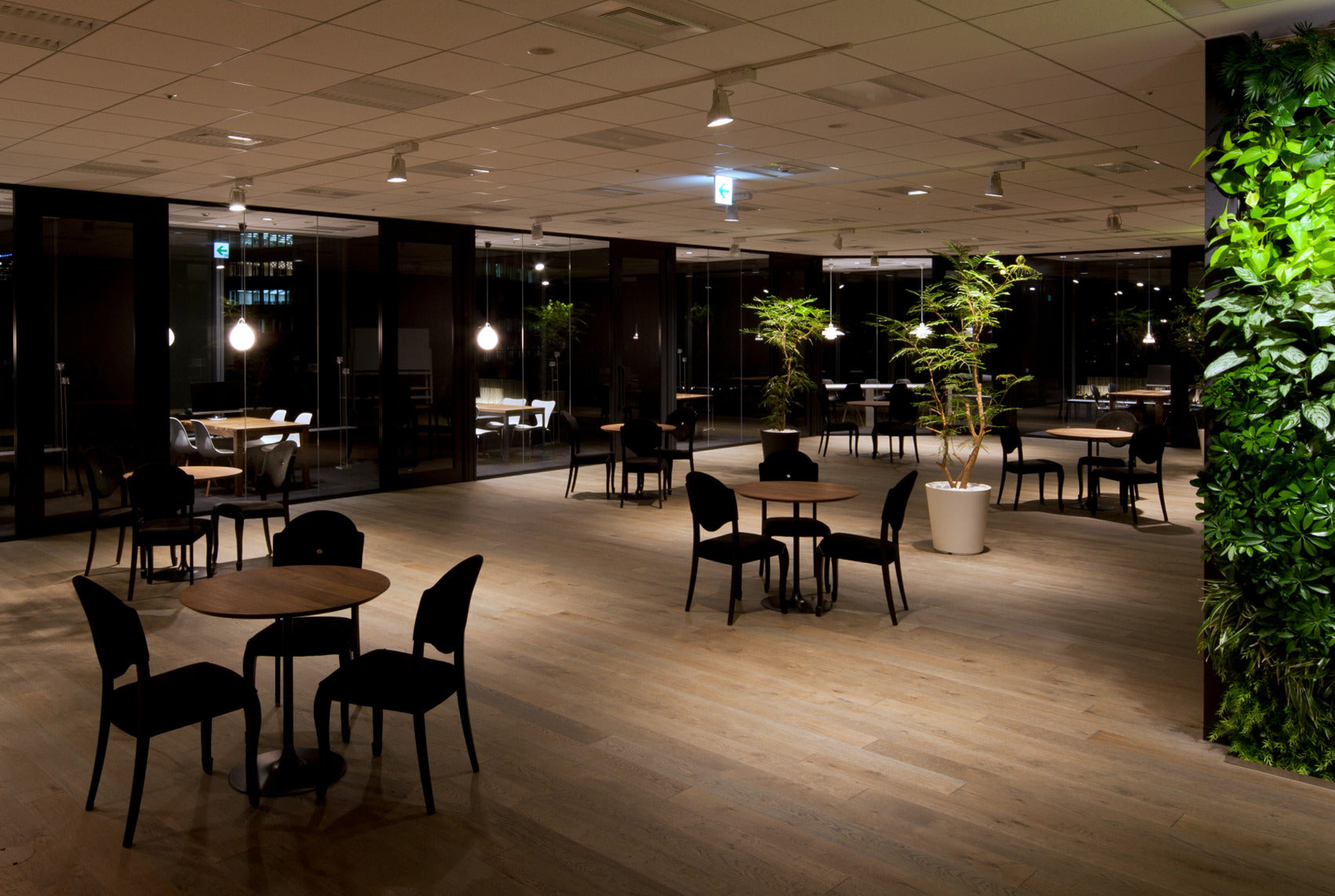 MOSER white pendant lamp