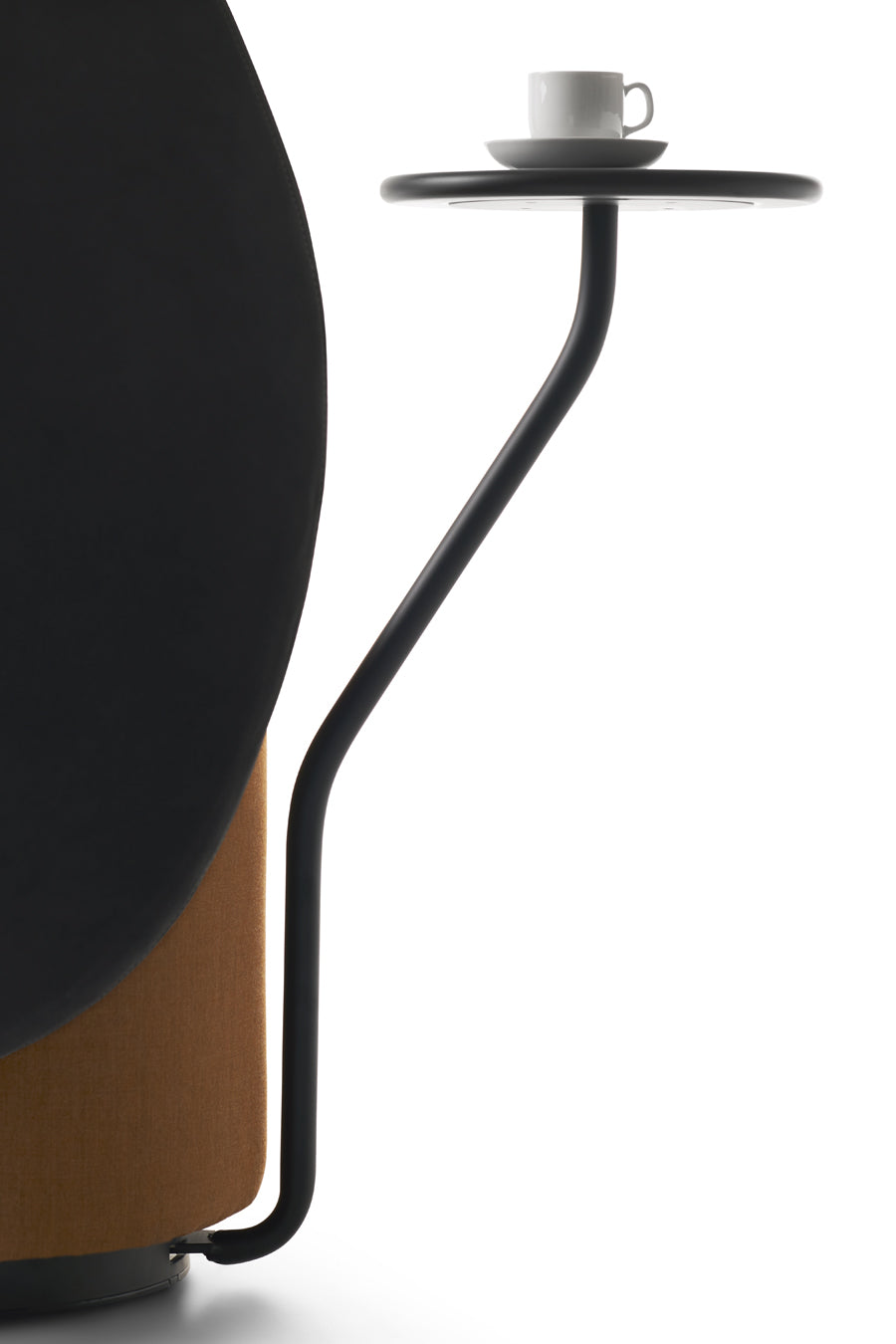 LOOMI upholstered armchair with table