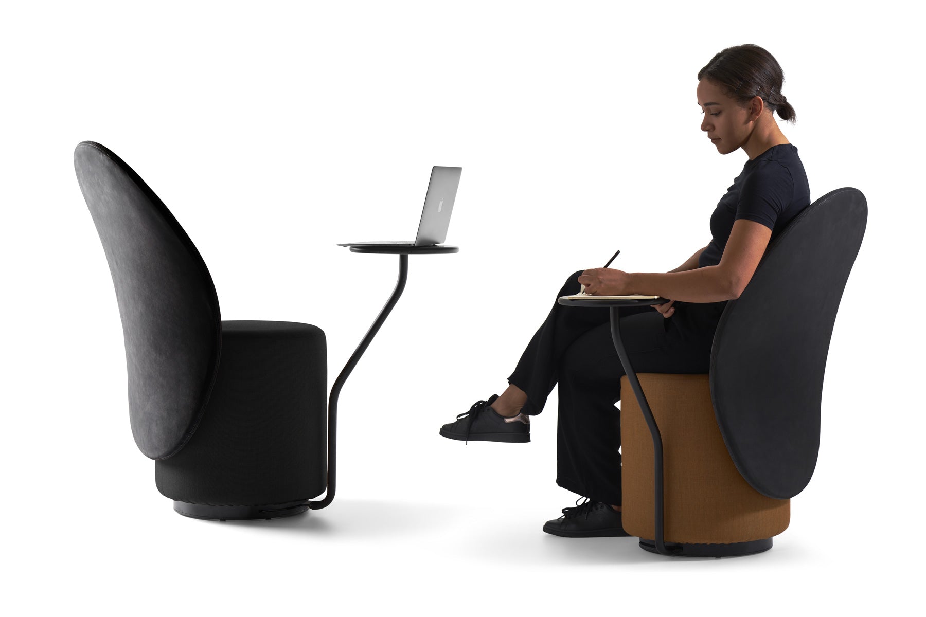 LOOMI upholstered armchair with table
