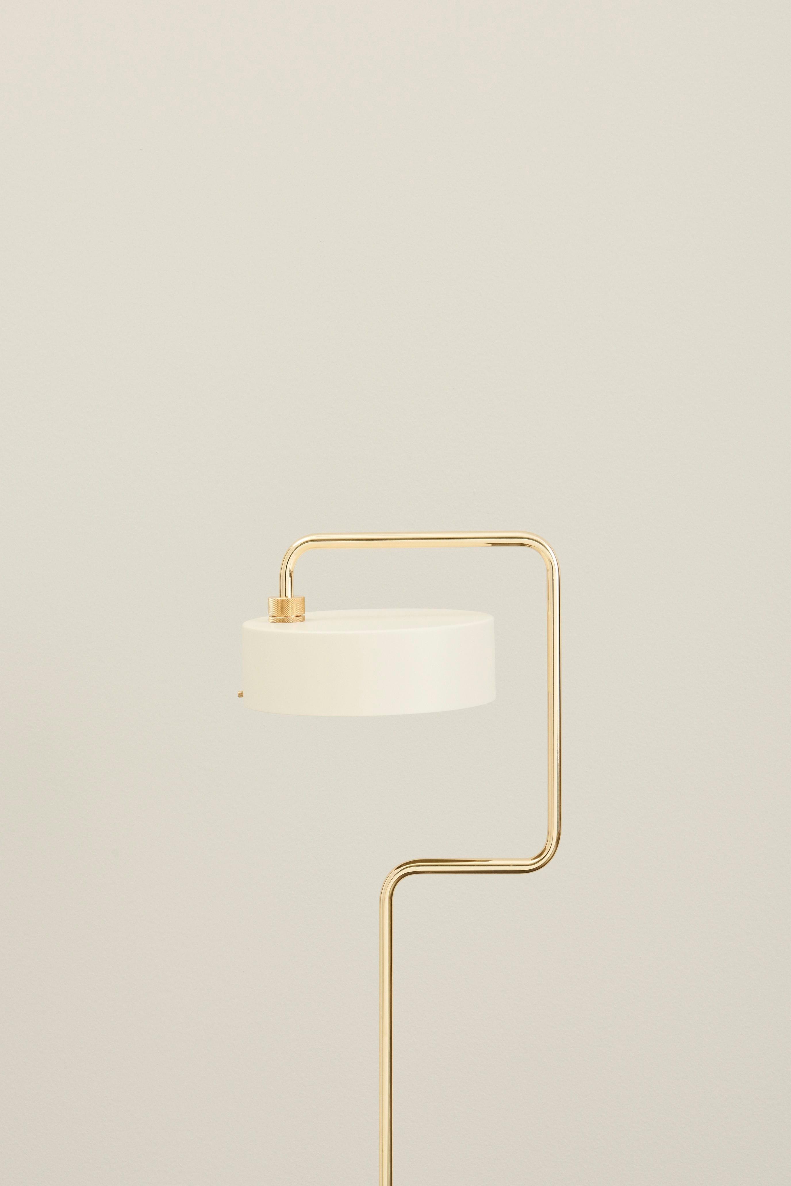 PETITE MACHINE floor lamp for reading in broken white with gold