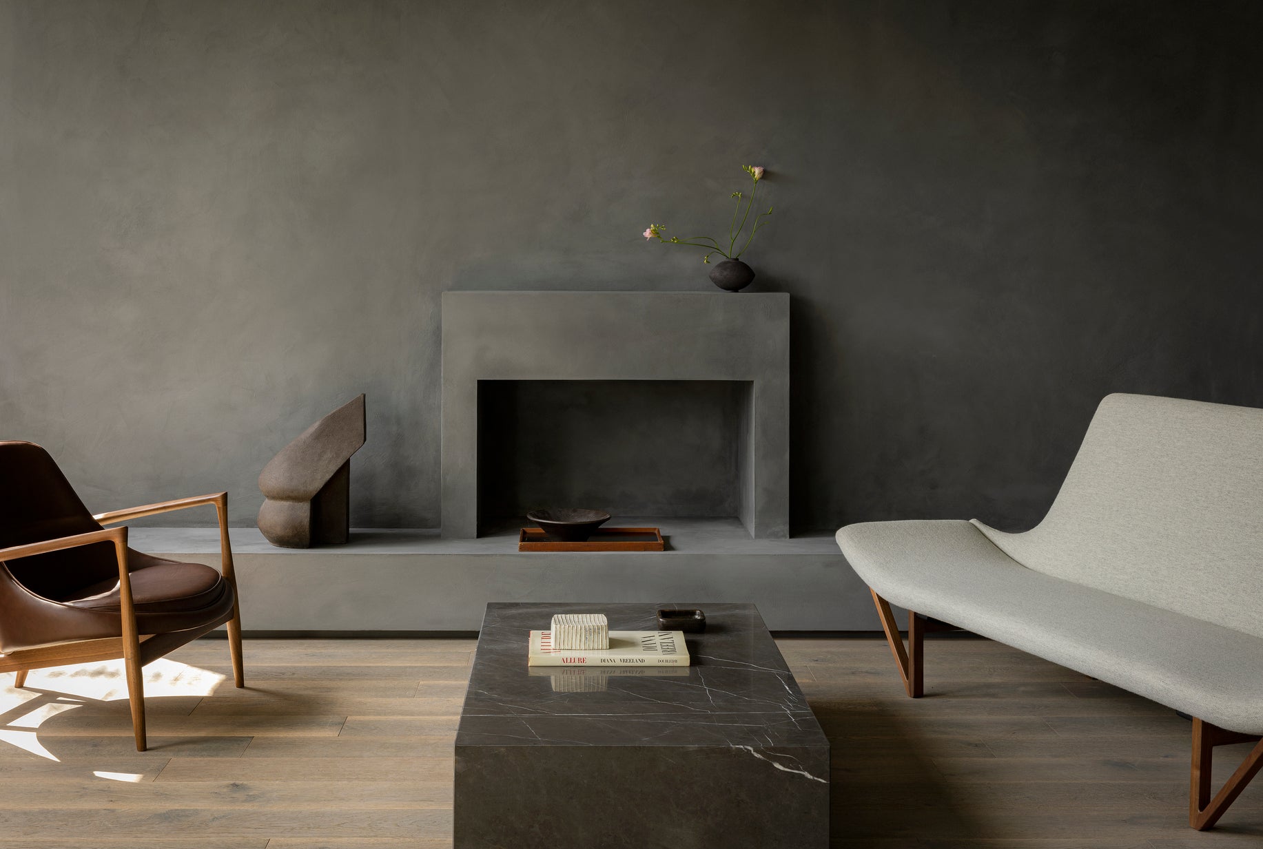 PLINTH GRAND coffee table white marble