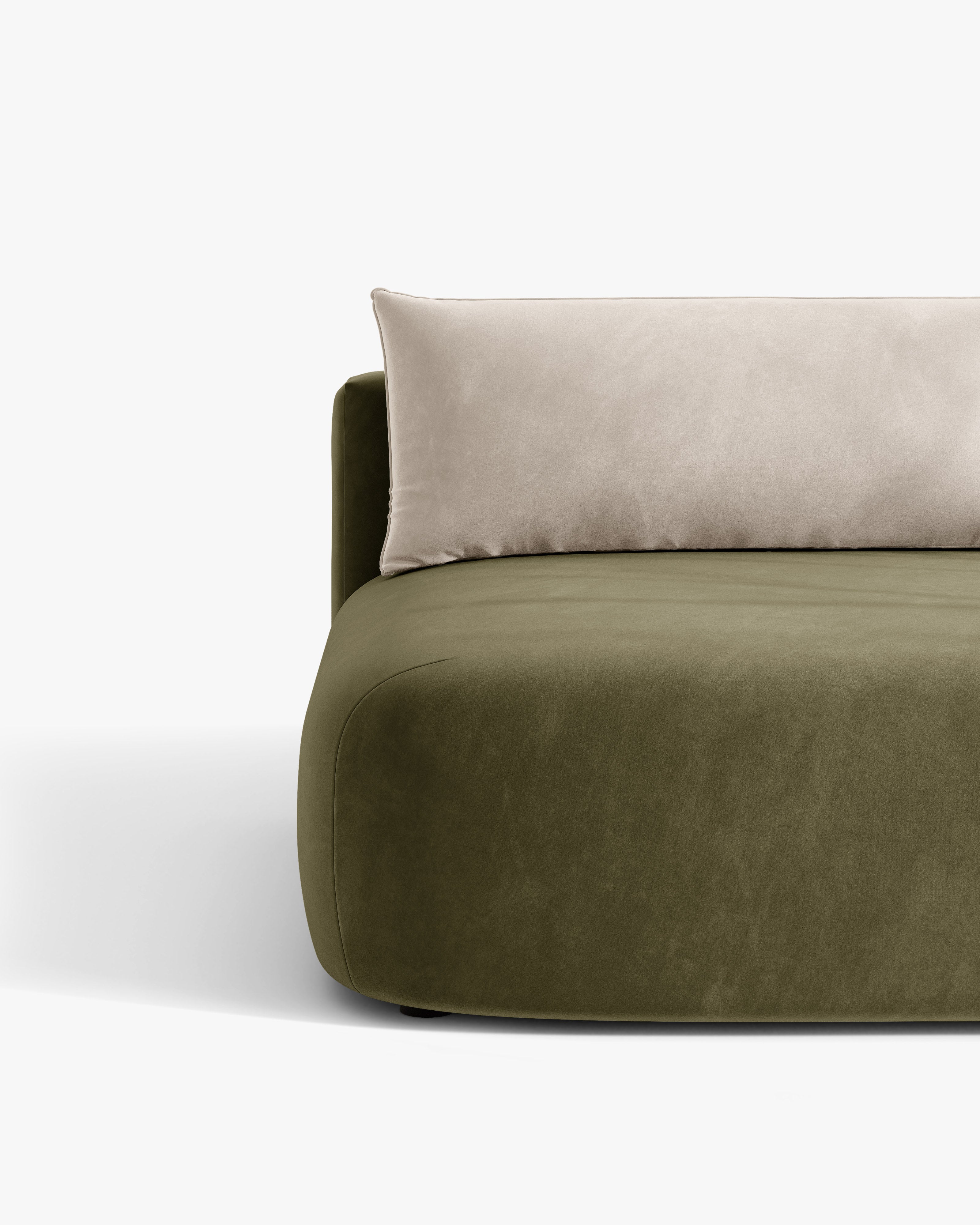 Sofa 3-osobowa aksamitna z funkcją spania HENA zielony z beżowymi poduszkami
