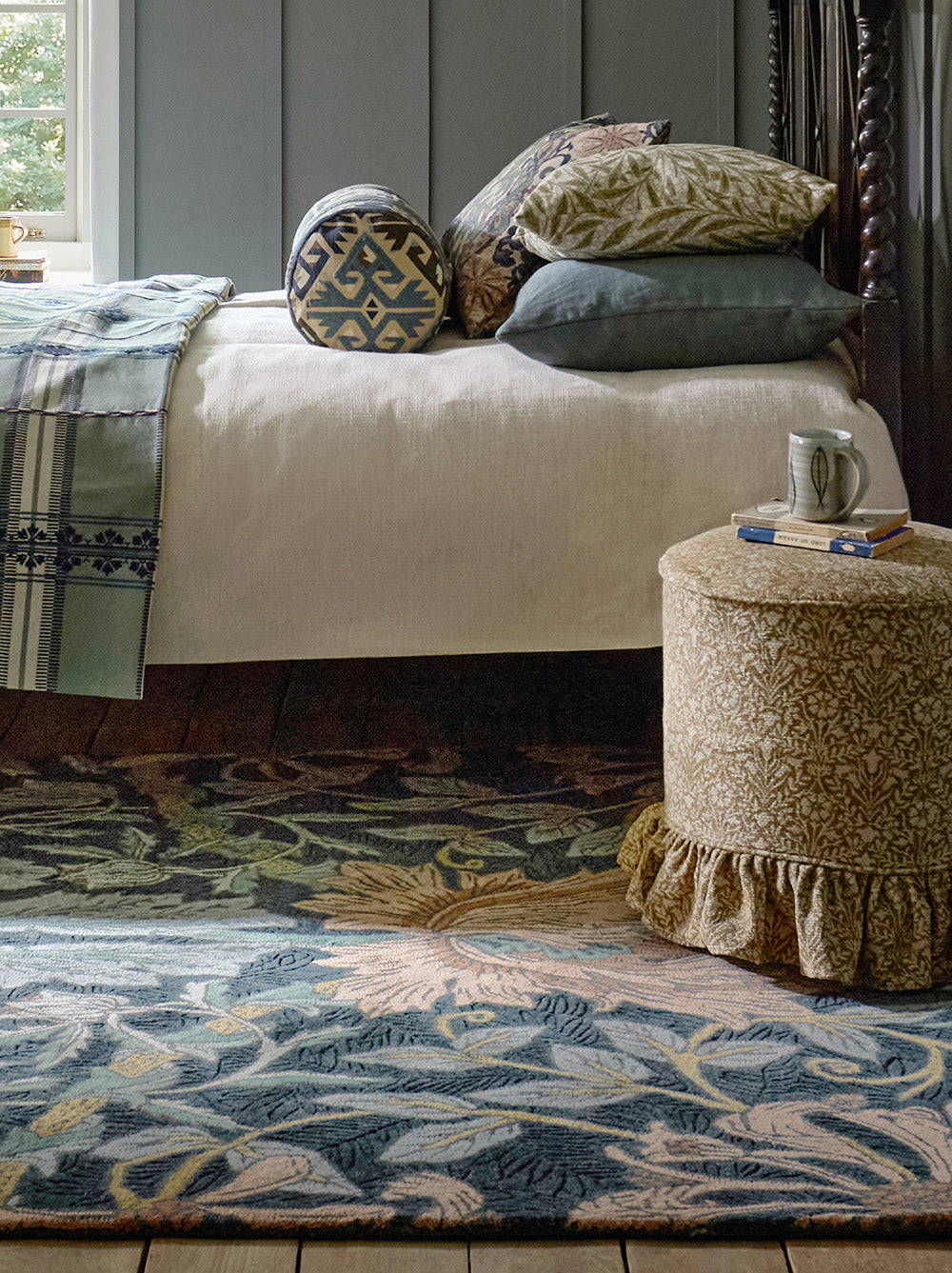 Dywan wełniany HONEYSUCKLE & TULIP TEAL ciemnozielony z różowym