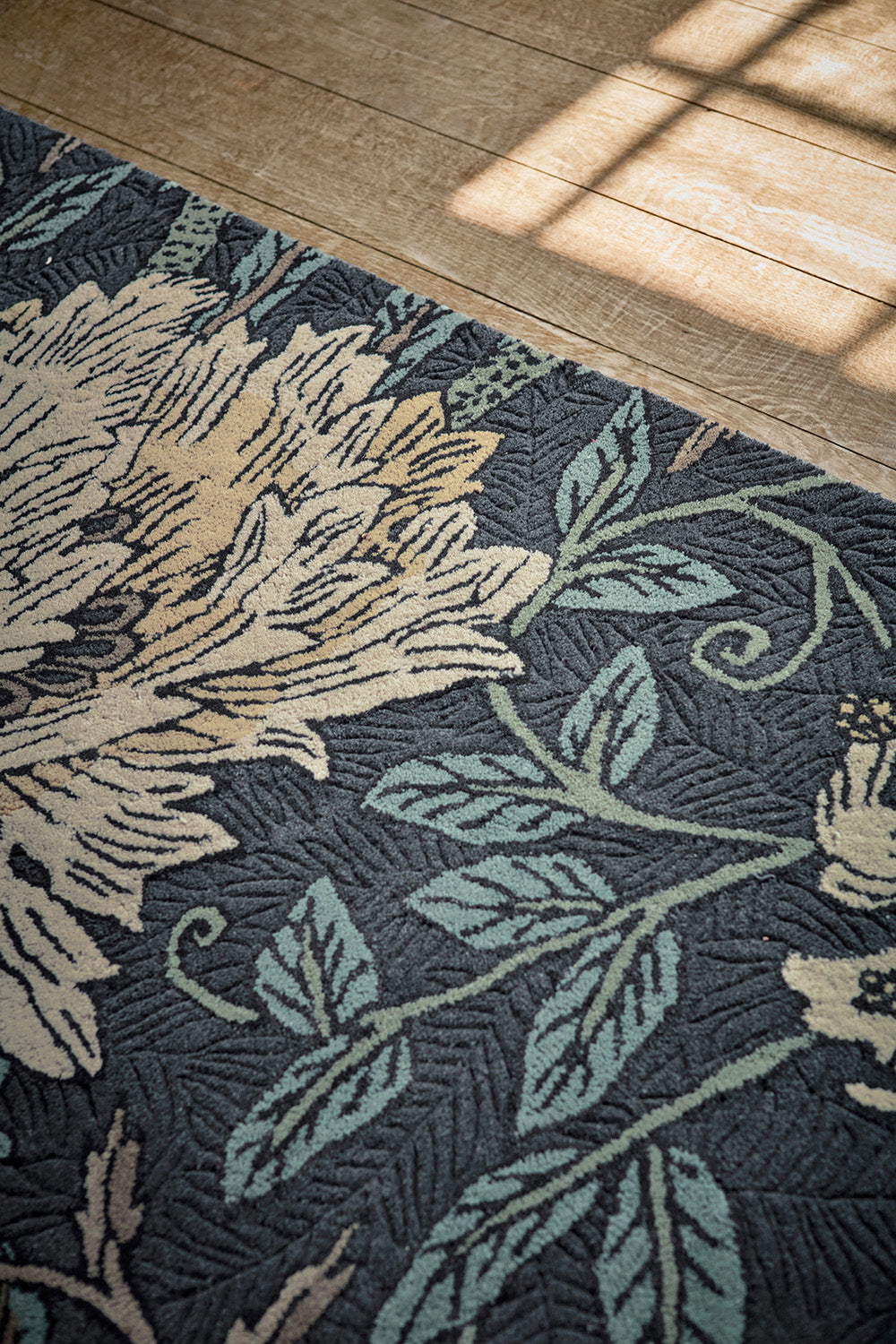 Dywan HONEYSUCKLE & TULIP TEAL granatowy