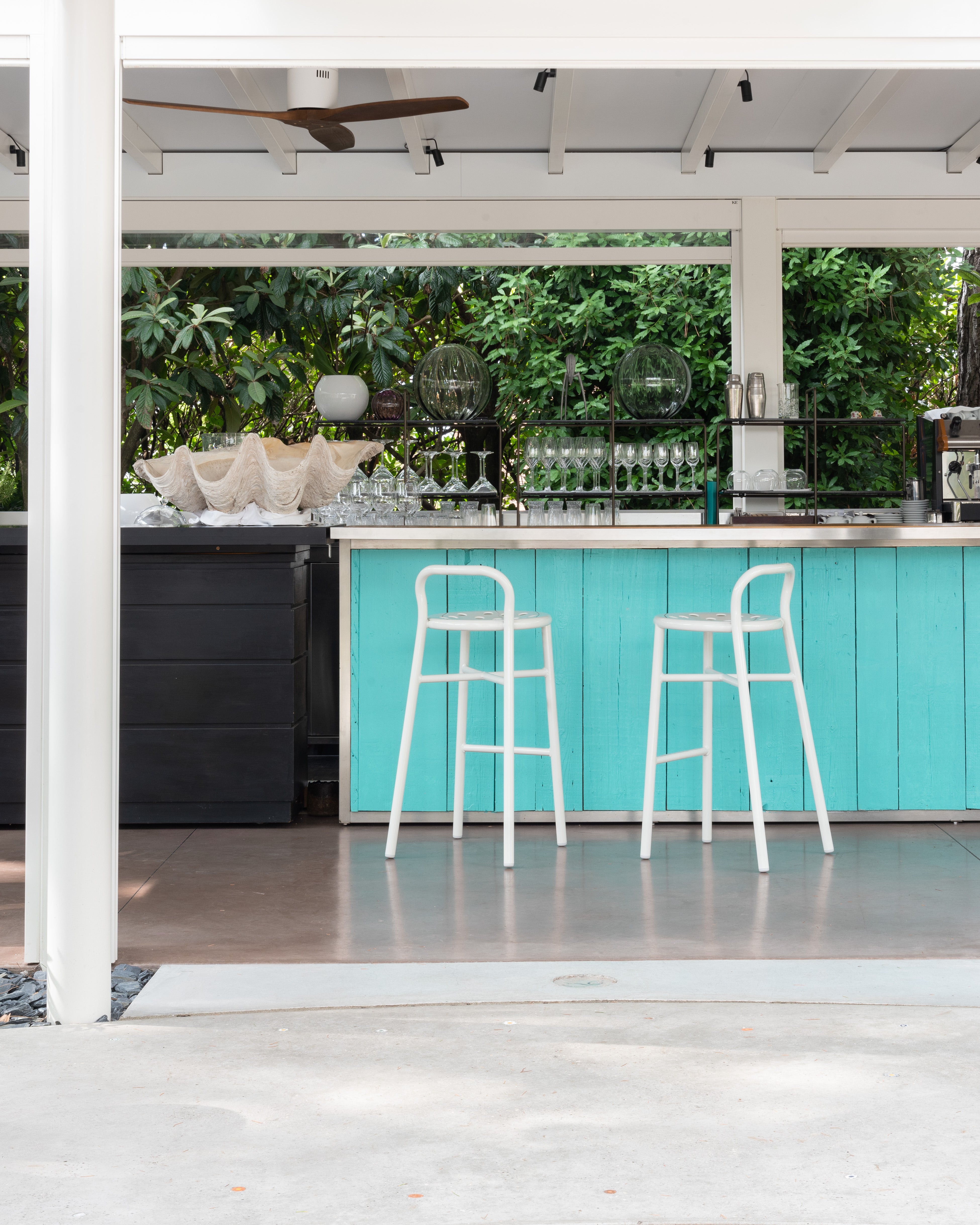 Outdoor stool PIPE white