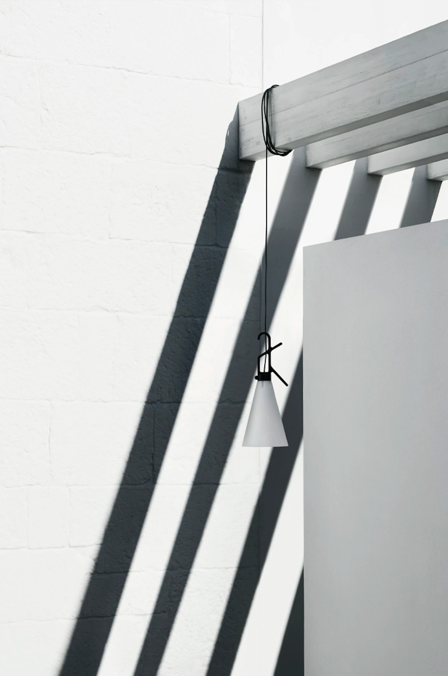 MAYDAY Black Outdoor Lamp