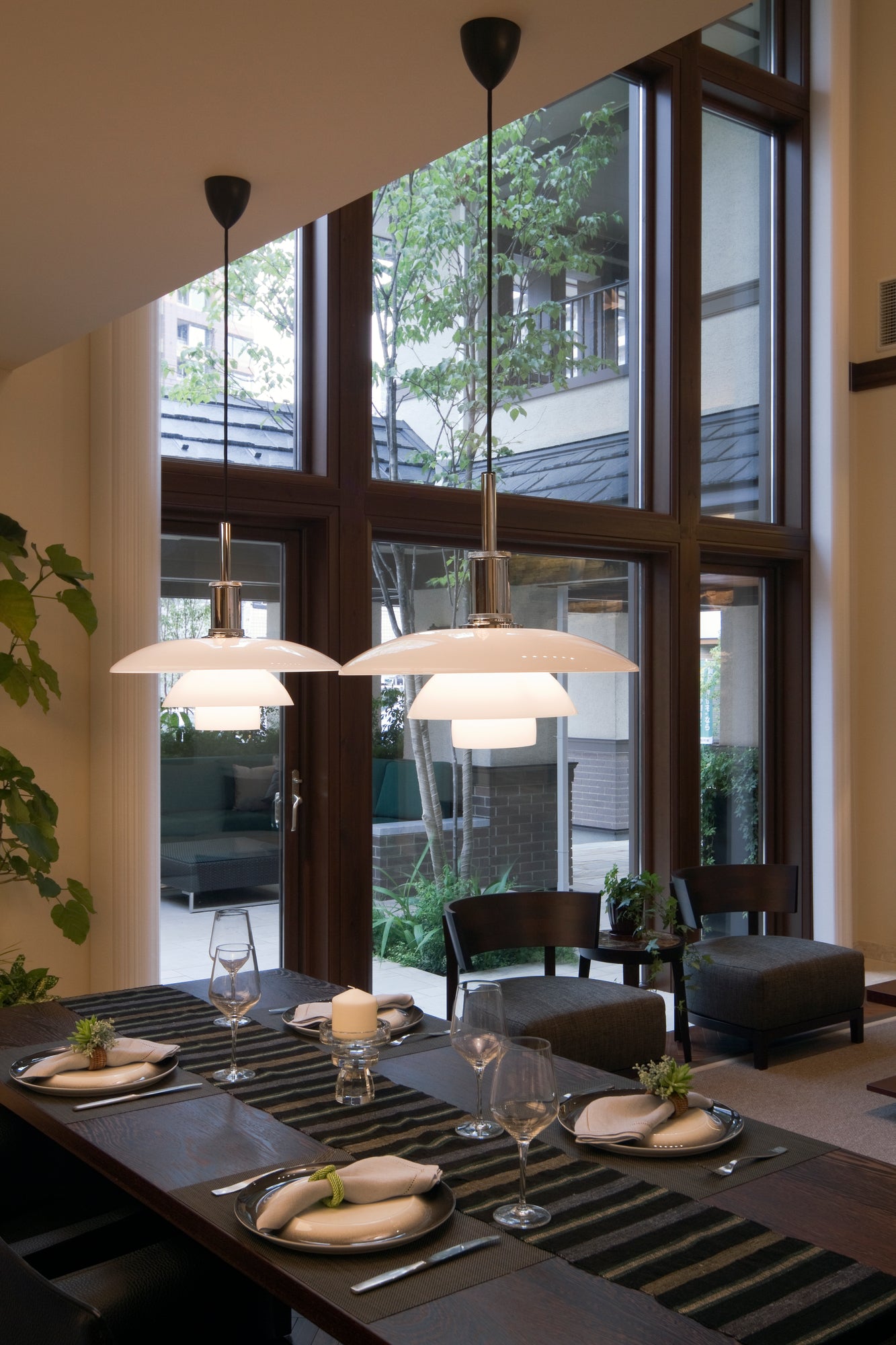 Lampa wisząca PH 4½-4 biały z chromowanym wykończeniem