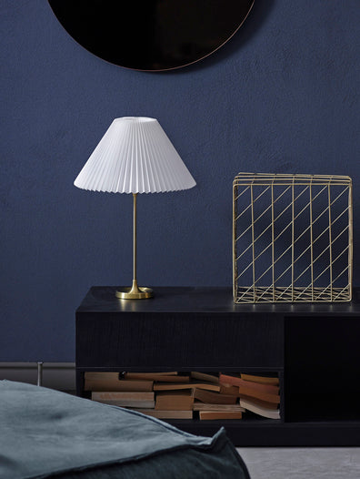 Lampa stołowa MODEL 307 biały z mosiężną podstawą