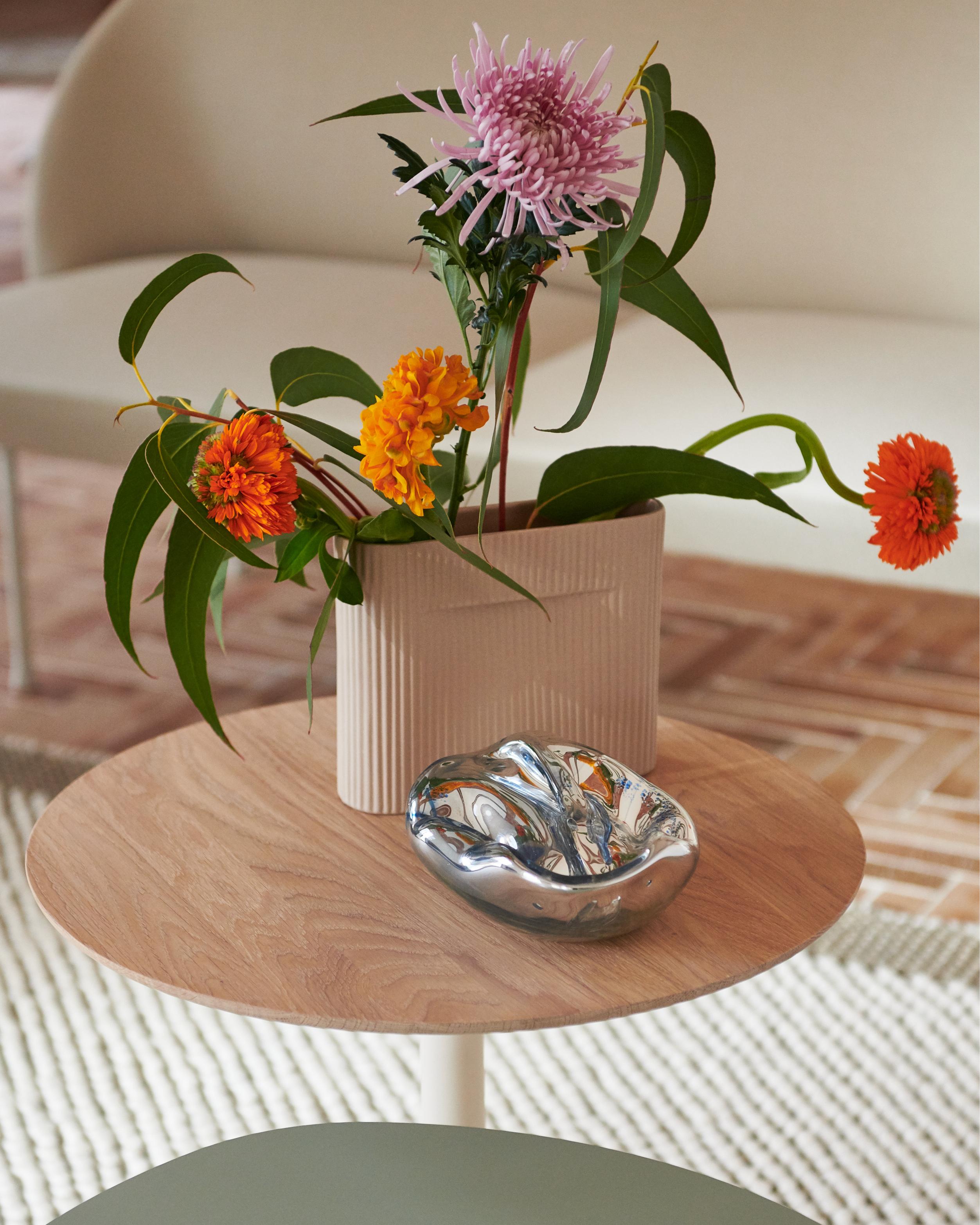 RIDGE beige ceramic vase