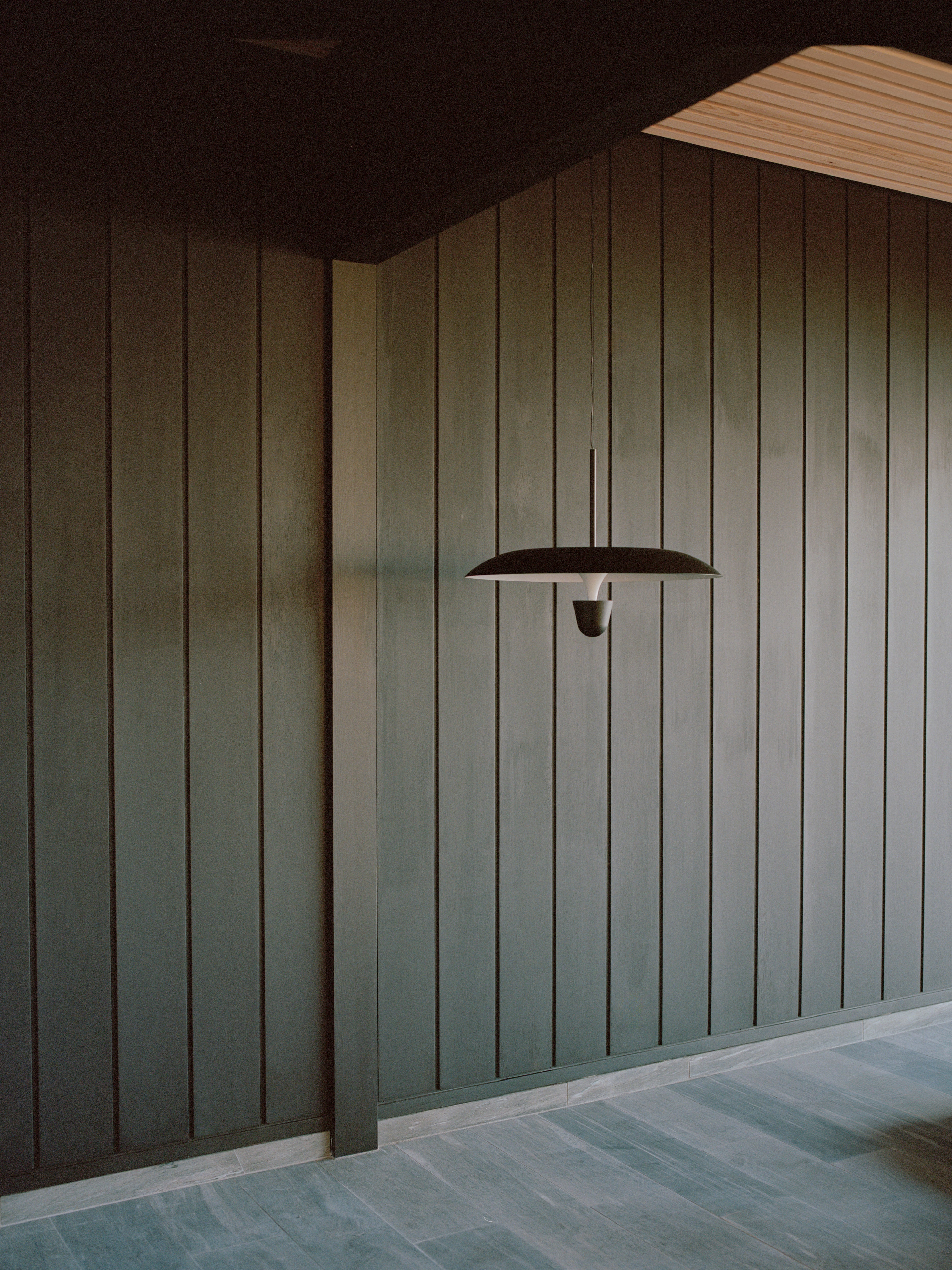 Lampa wisząca KANTARELL czarny z białym wykończeniem