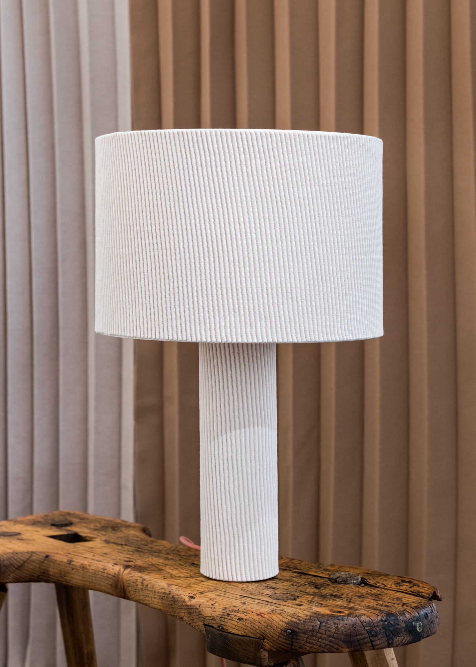 Lampa stołowa PYJAMA beżowa wełna