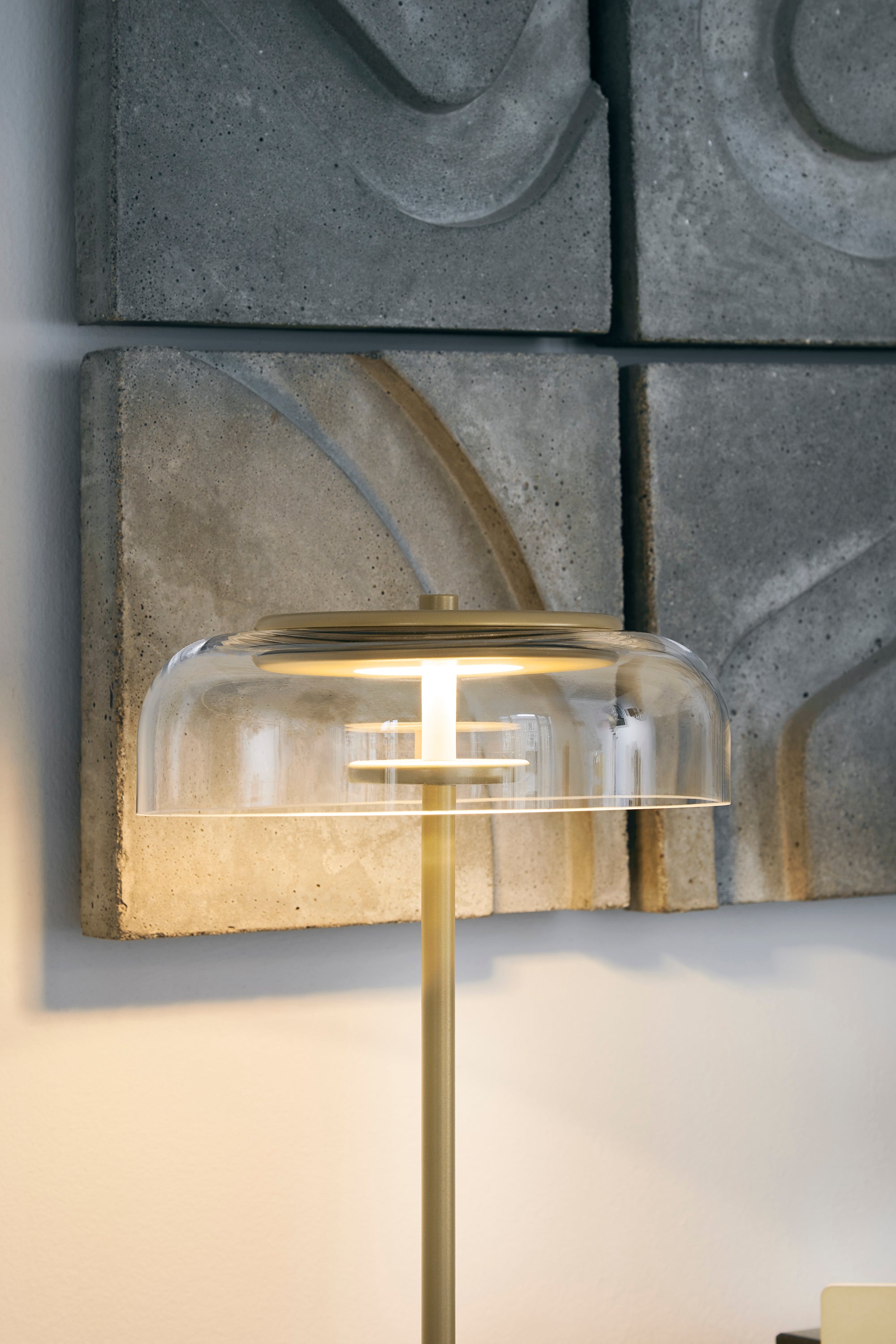 Lampa stołowa BLOSSI złoty z transparentnym szkłem
