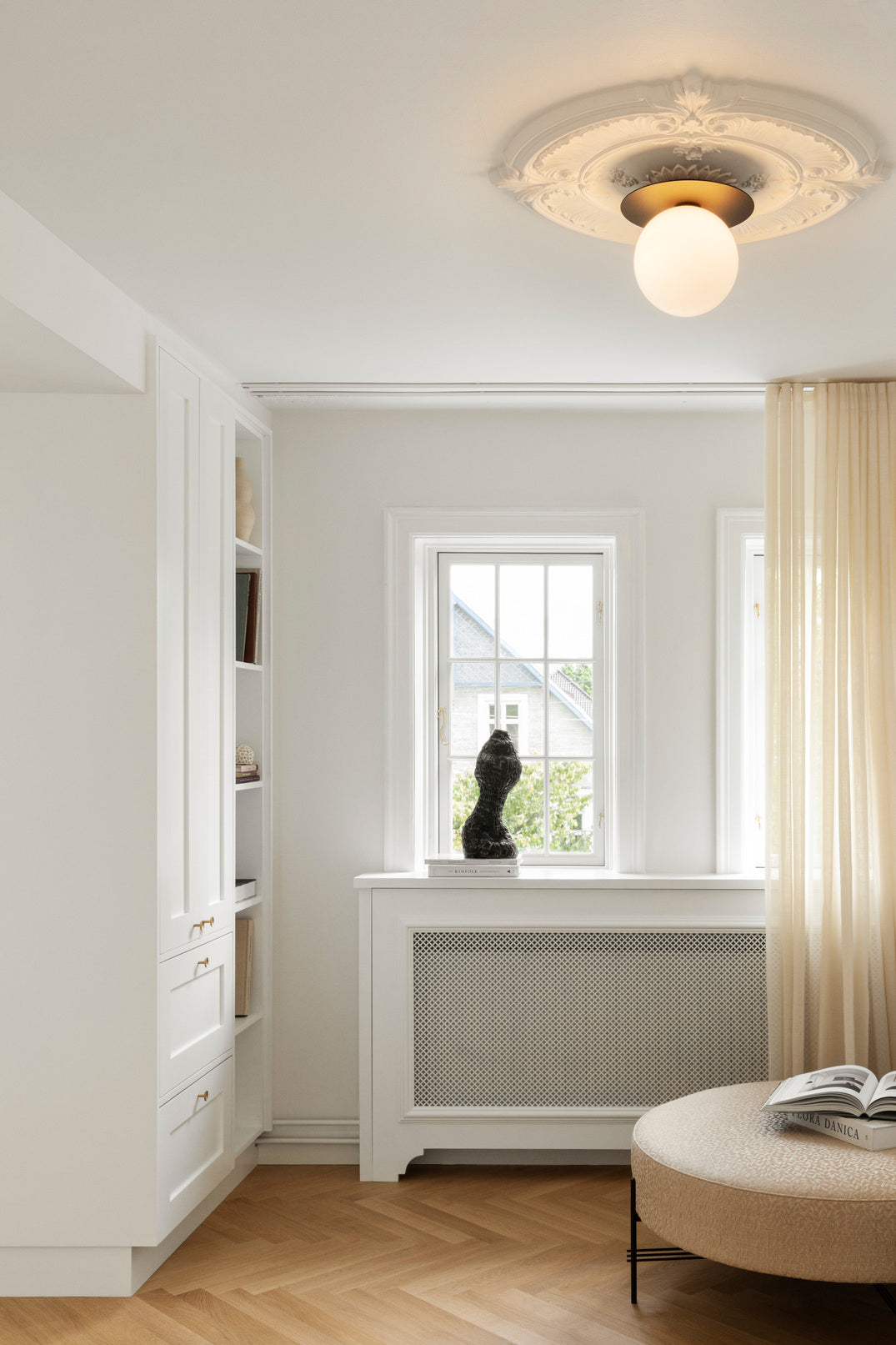 Recessed Wall Light LIILA Black with Opal Glass