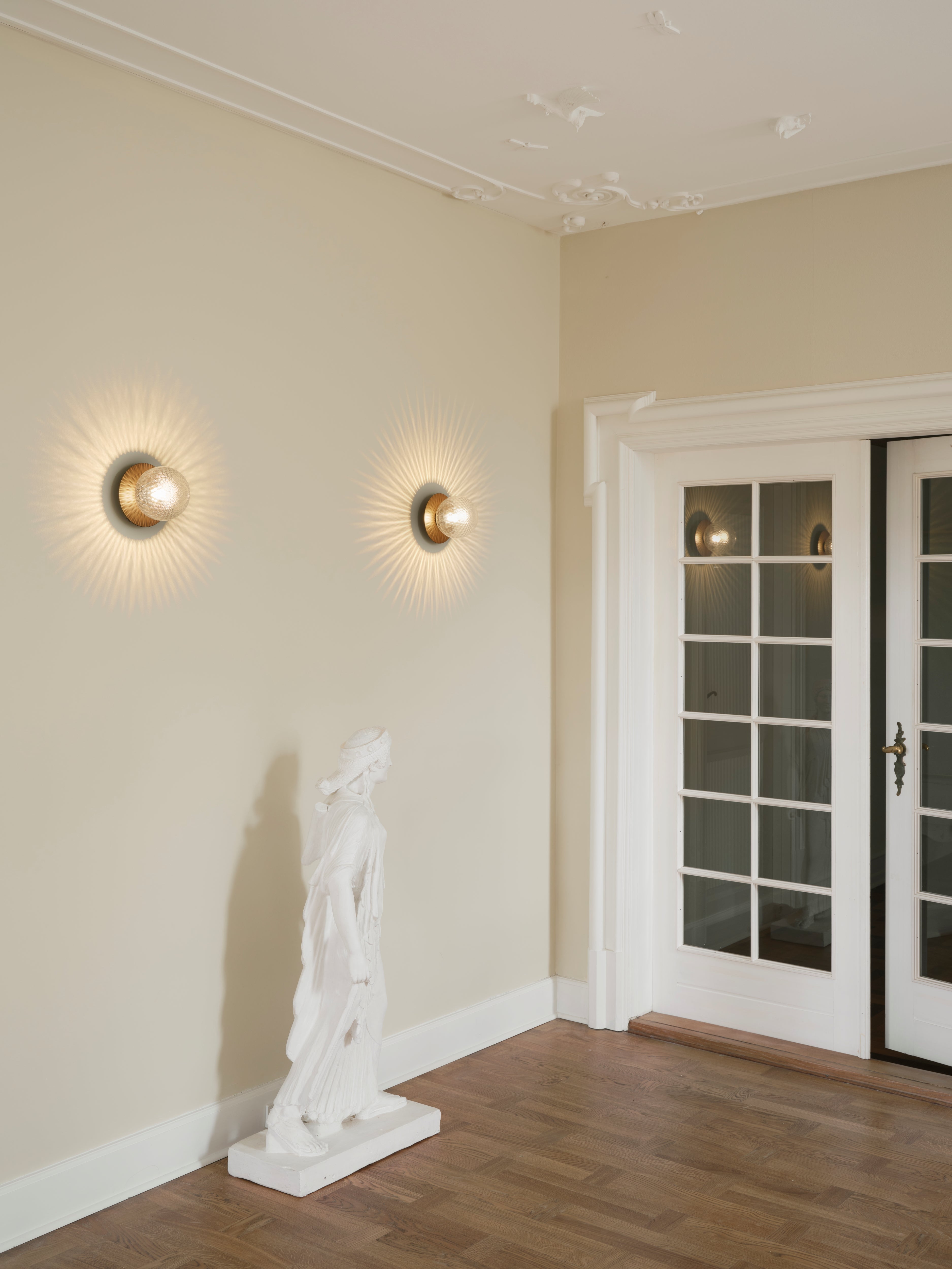 LIILA Recessed Wall Light in Dark Brown with Transparent Glass