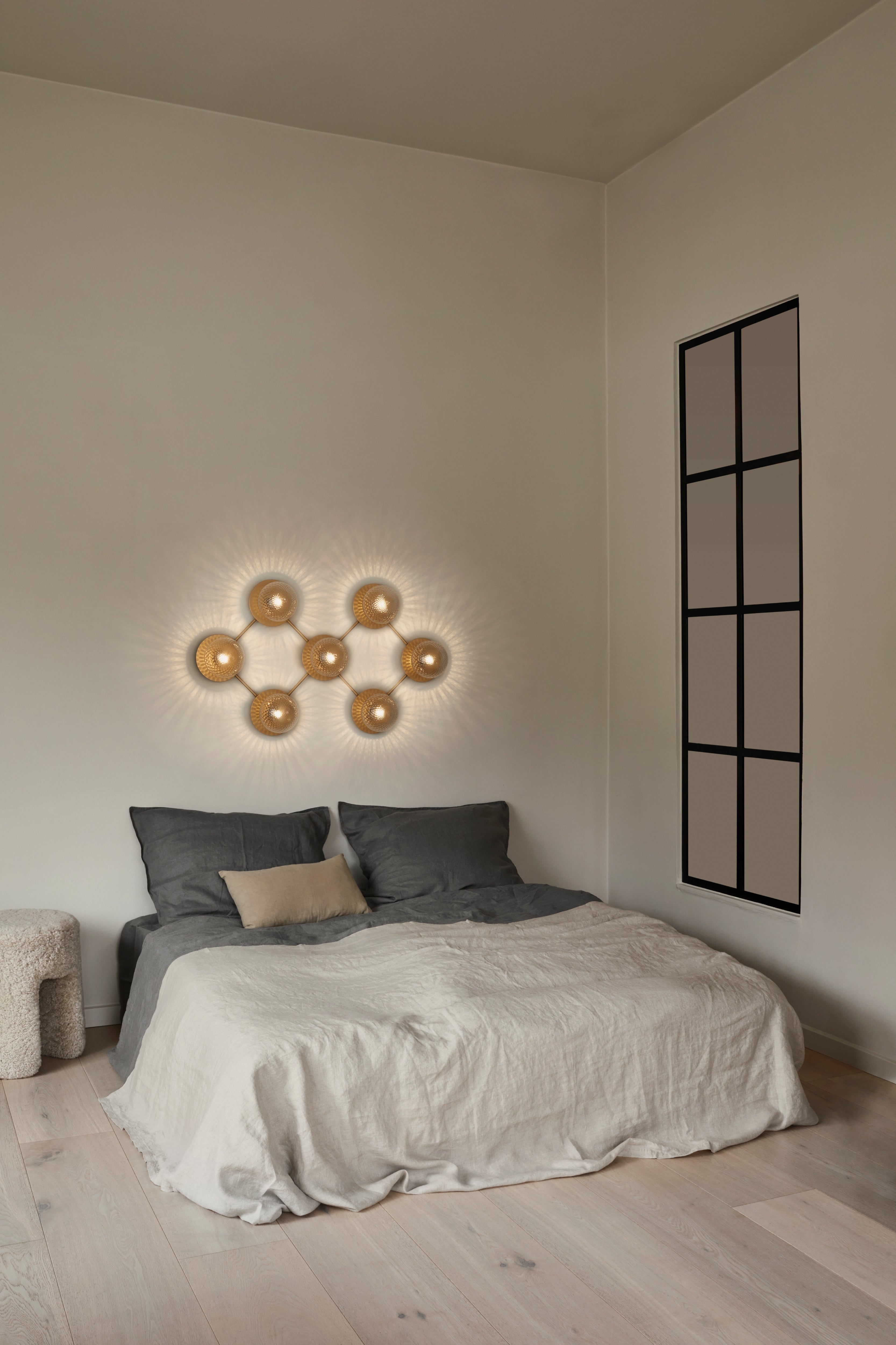 LIILA Wall Lamp 7 Gold with Transparent Glass