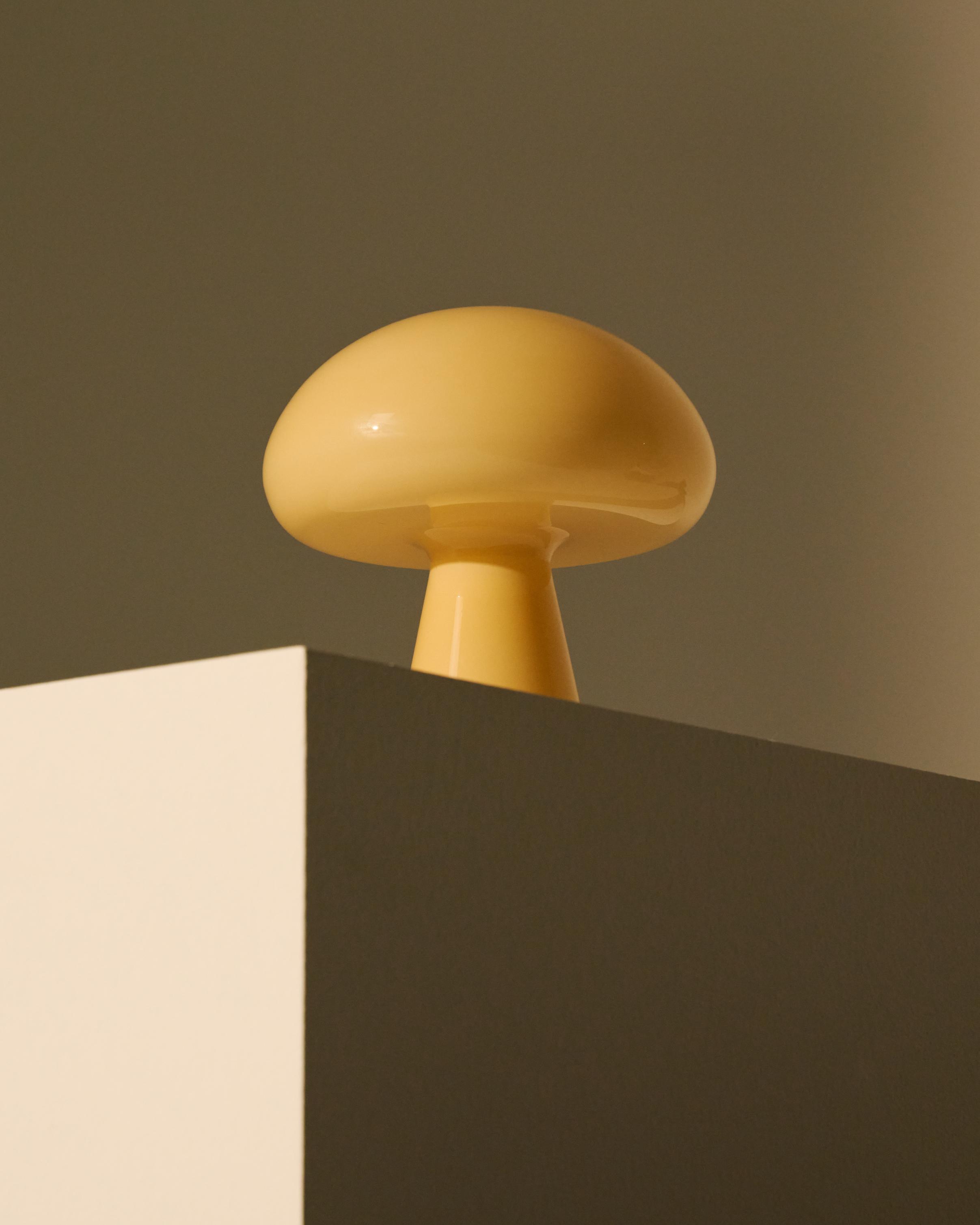 Lampa przenośna OBELLO maślany żółty
