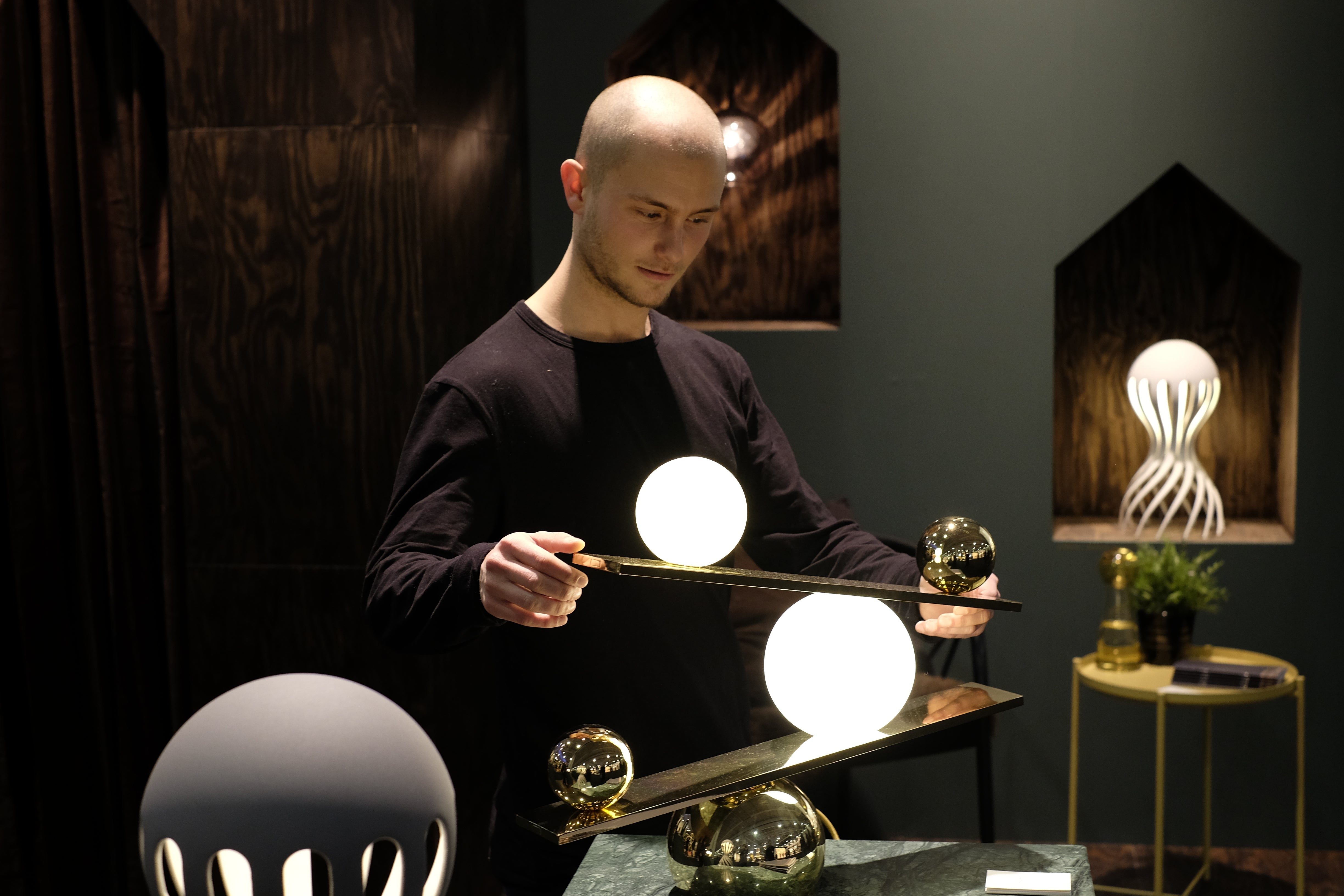 Lampa stołowa BALANCE mosiężny