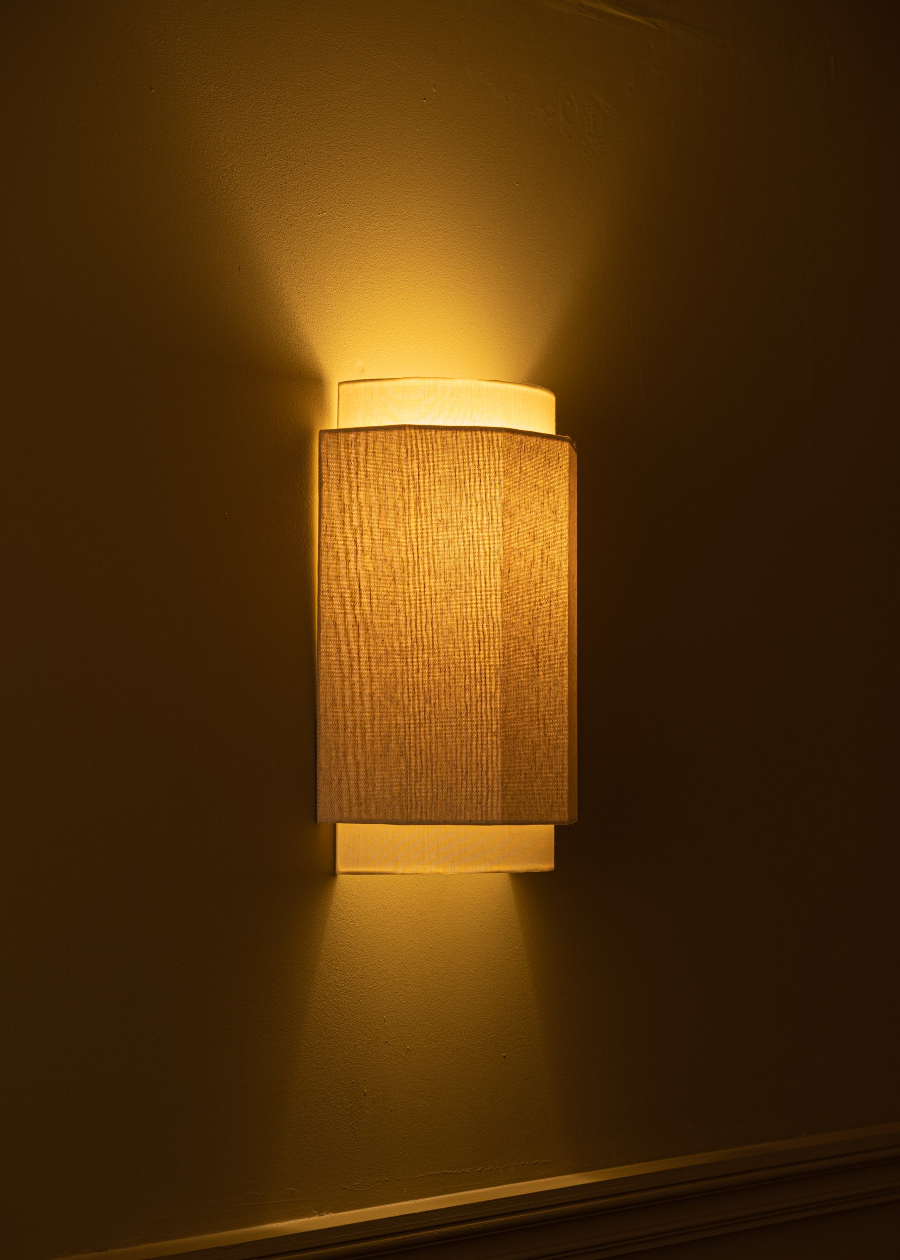 Wandleuchte OKLA beige