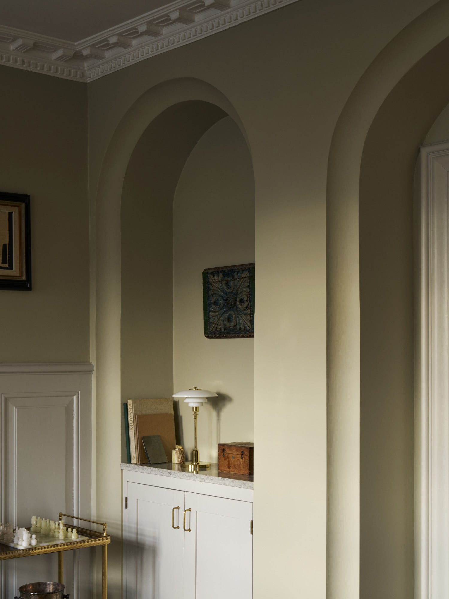 Lampa przenośna PH 2/1 biały z mosiężną podstawą