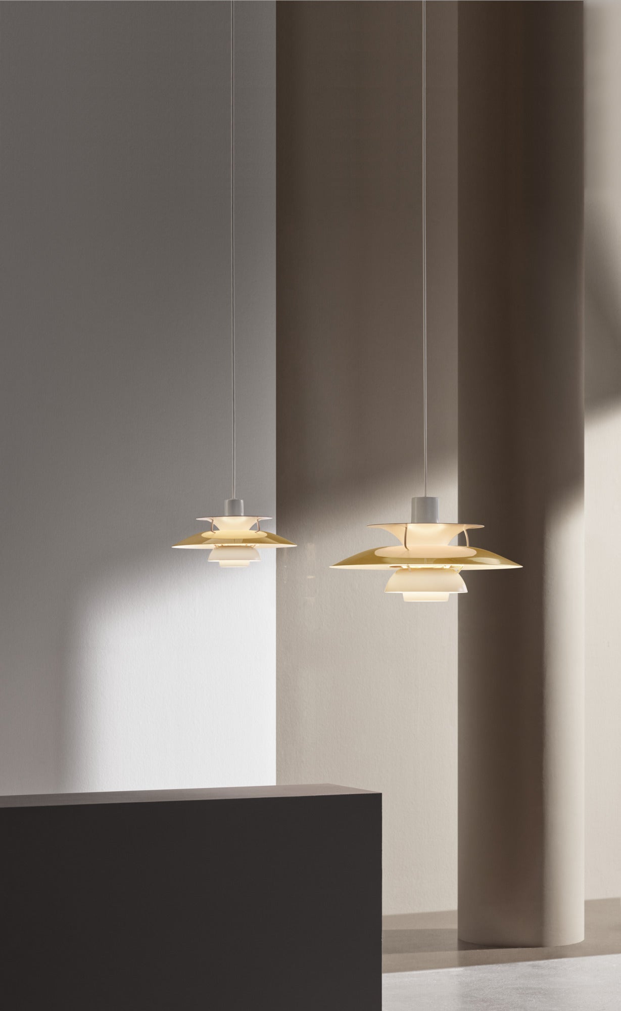 Lampa wisząca PH 5 biały ze złotym