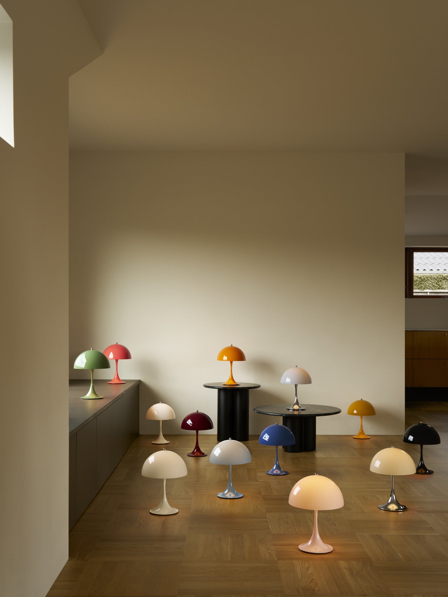 Lampa przenośna PANTHELLA 250 zielony